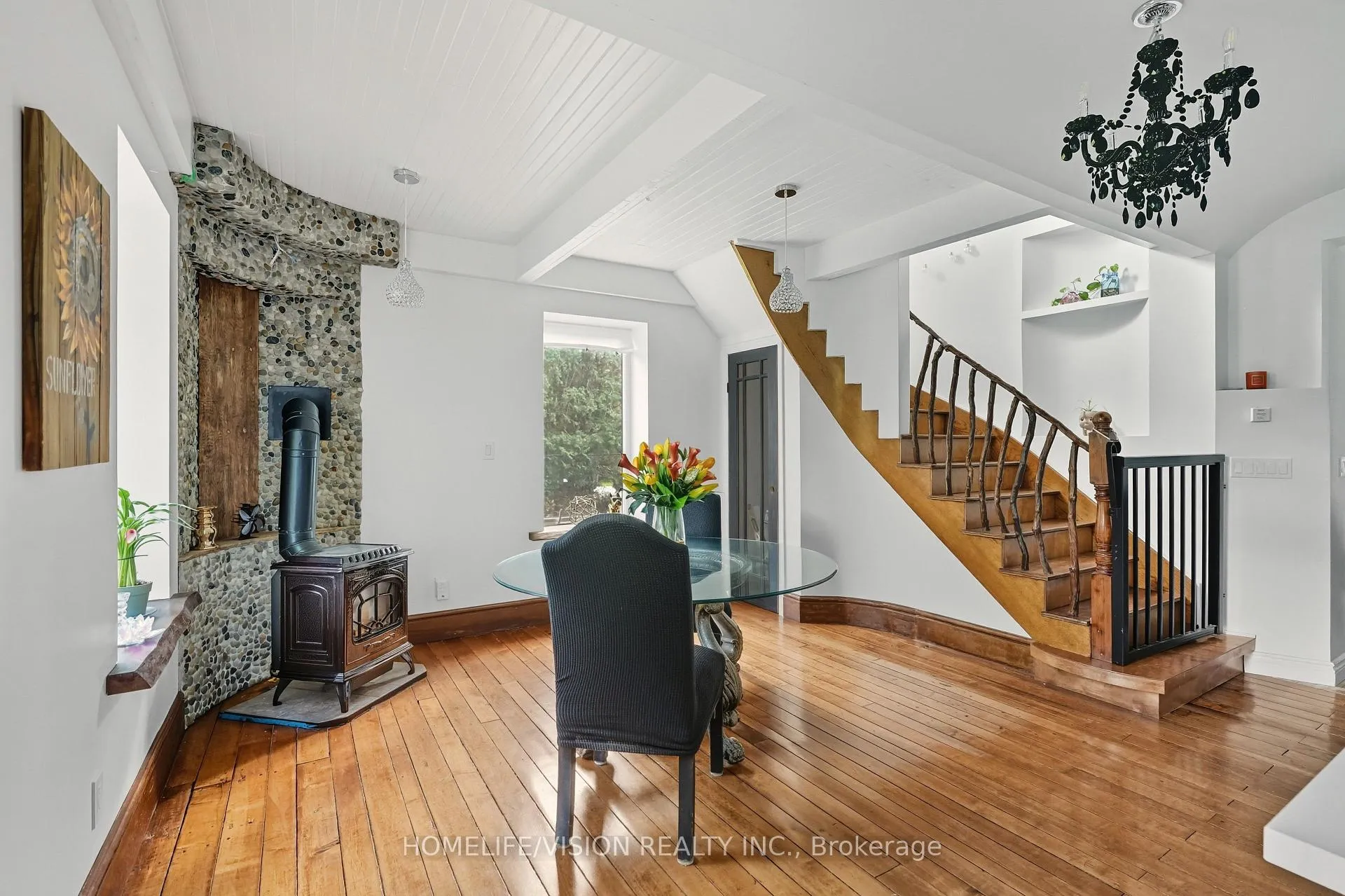 Photo 13 of 65 Bolster Lane, Georgina, Pefferlaw — HOMEH