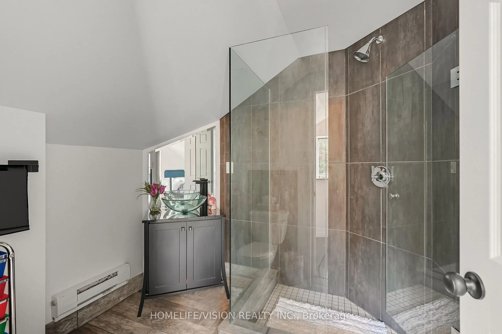 Photo 40 of 65 Bolster Lane, Georgina, Pefferlaw — HOMEH