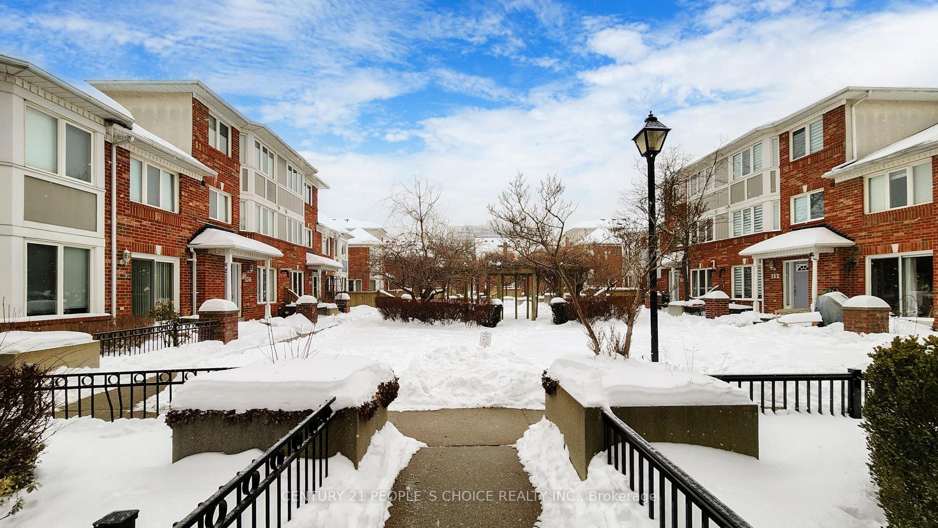 Photo 4 of Unit 136, 18 Clark Avenue, Vaughan, Crestwood-Springfarm-Yorkhill — HOMEH