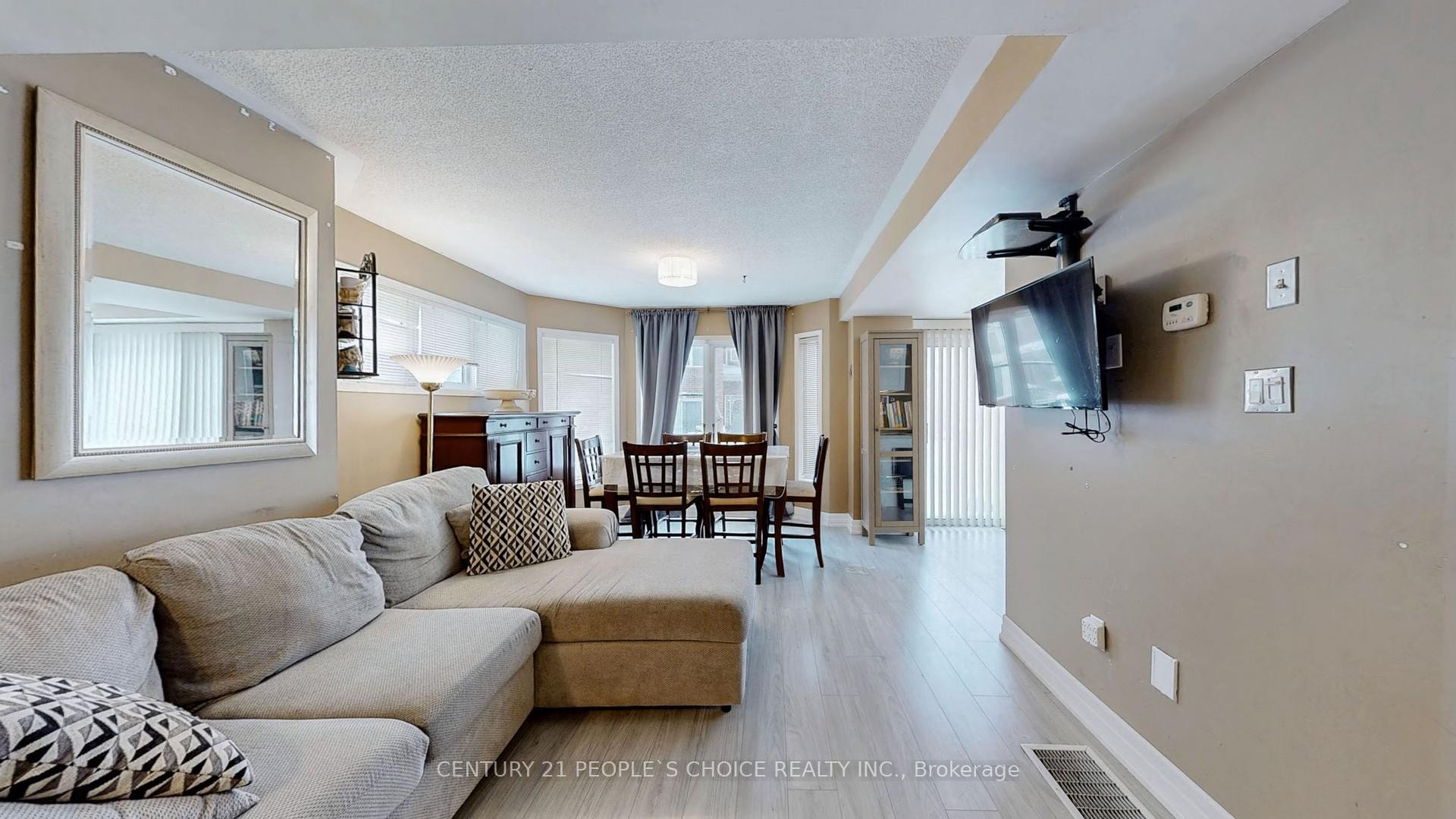 Photo 6 of Unit 136, 18 Clark Avenue, Vaughan, Crestwood-Springfarm-Yorkhill — HOMEH