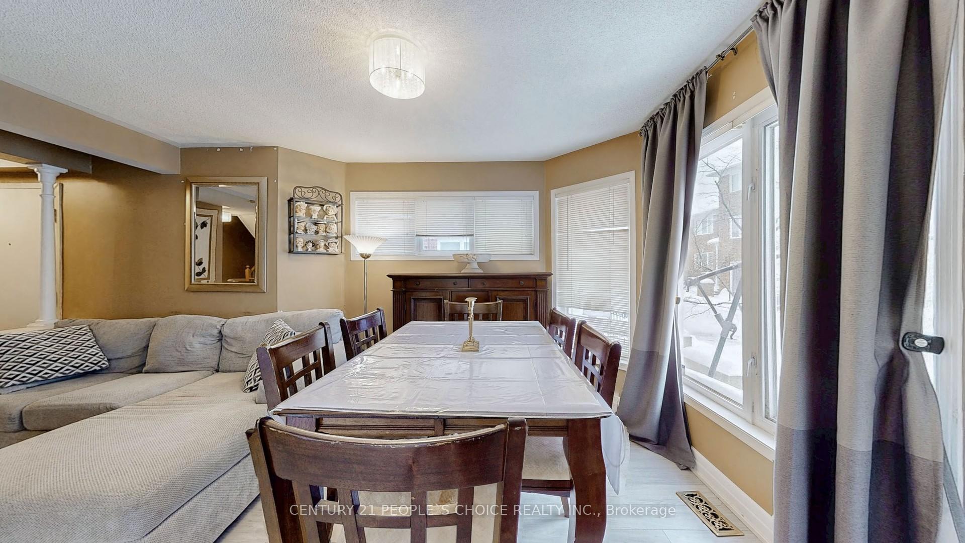 Photo 10 of Unit 136, 18 Clark Avenue, Vaughan, Crestwood-Springfarm-Yorkhill — HOMEH