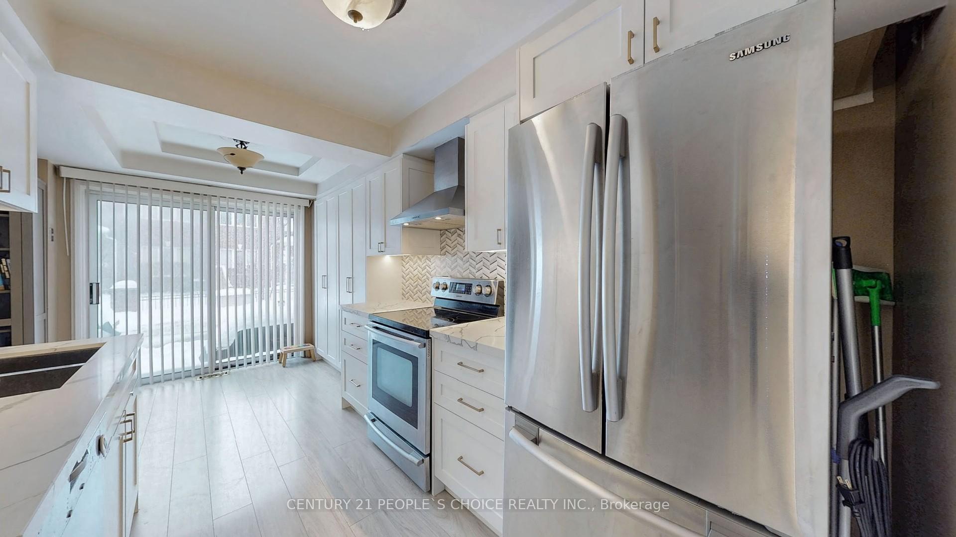 Photo 11 of Unit 136, 18 Clark Avenue, Vaughan, Crestwood-Springfarm-Yorkhill — HOMEH