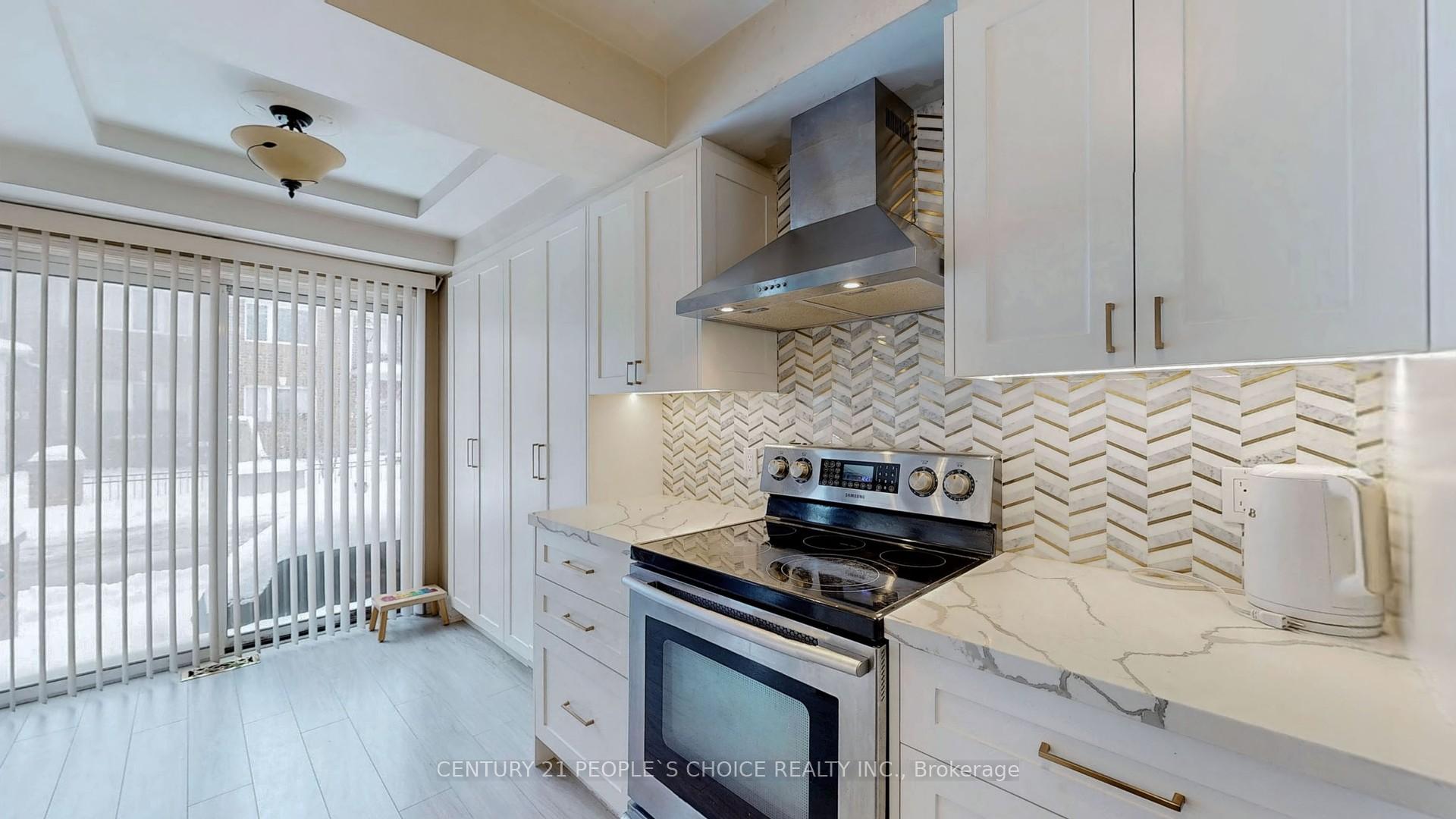 Photo 13 of Unit 136, 18 Clark Avenue, Vaughan, Crestwood-Springfarm-Yorkhill — HOMEH