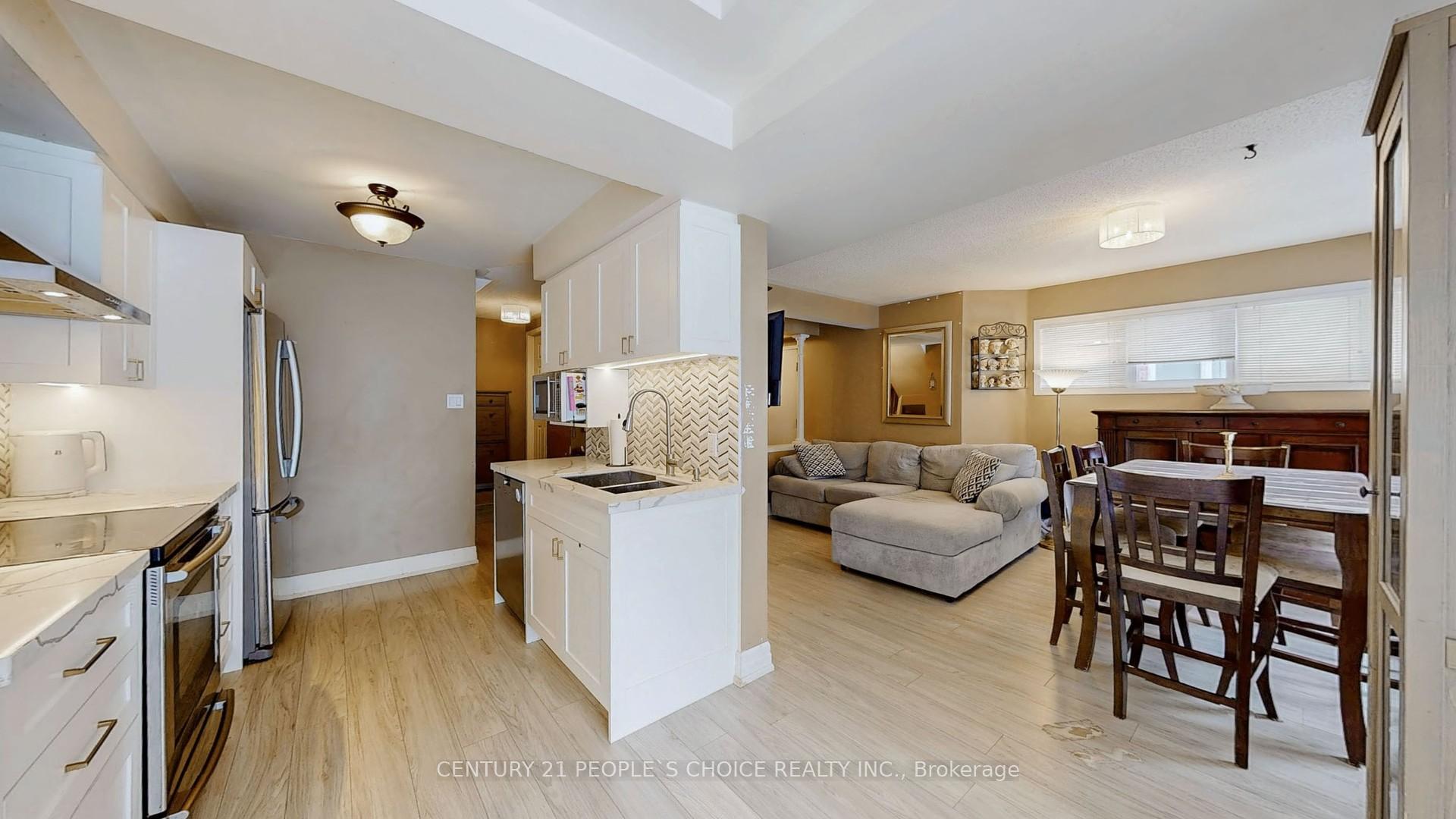 Photo 16 of Unit 136, 18 Clark Avenue, Vaughan, Crestwood-Springfarm-Yorkhill — HOMEH