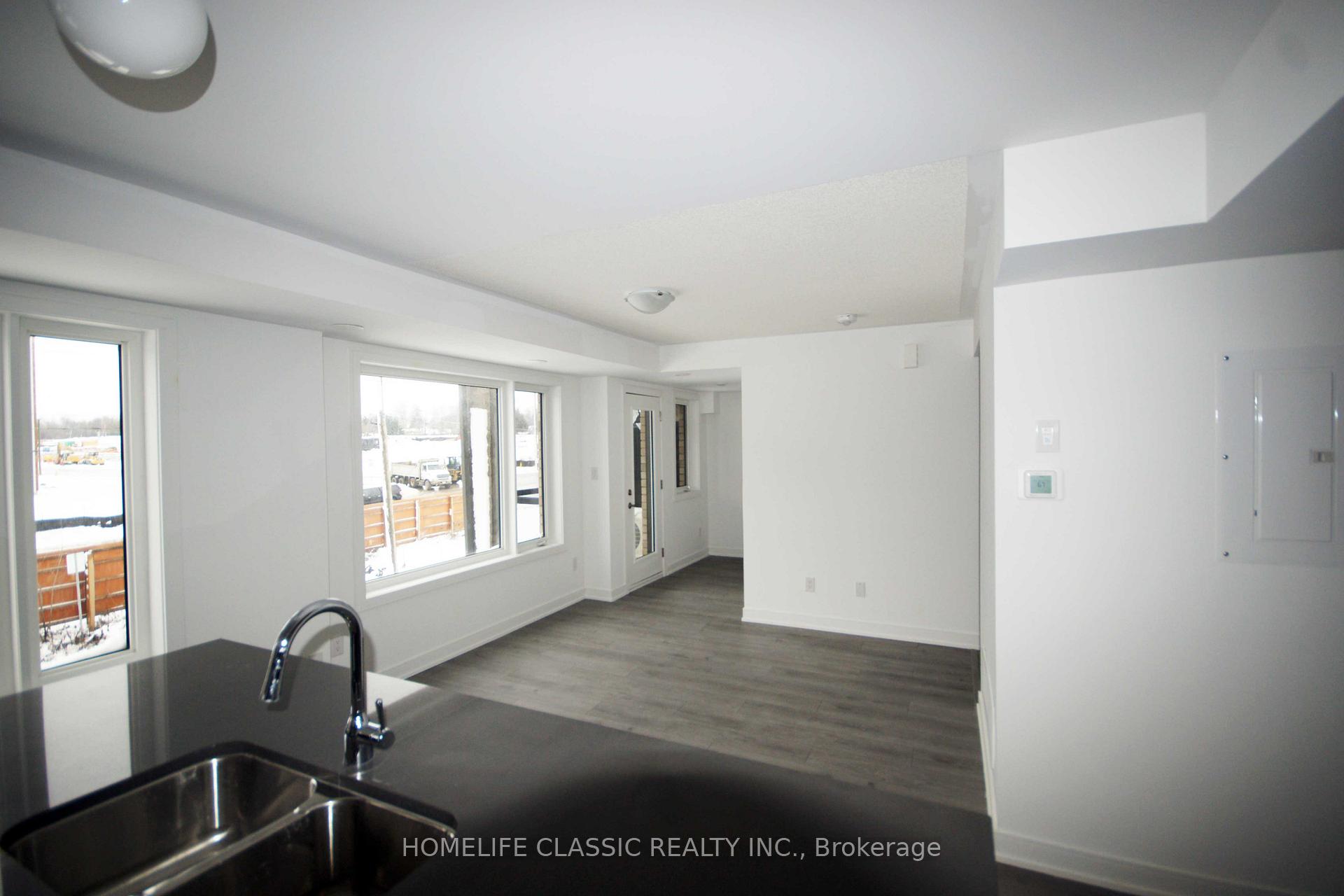 Photo 2 of Unit 113, 113 Appletree Lane, Barrie, Innis-Shore — HOMEH