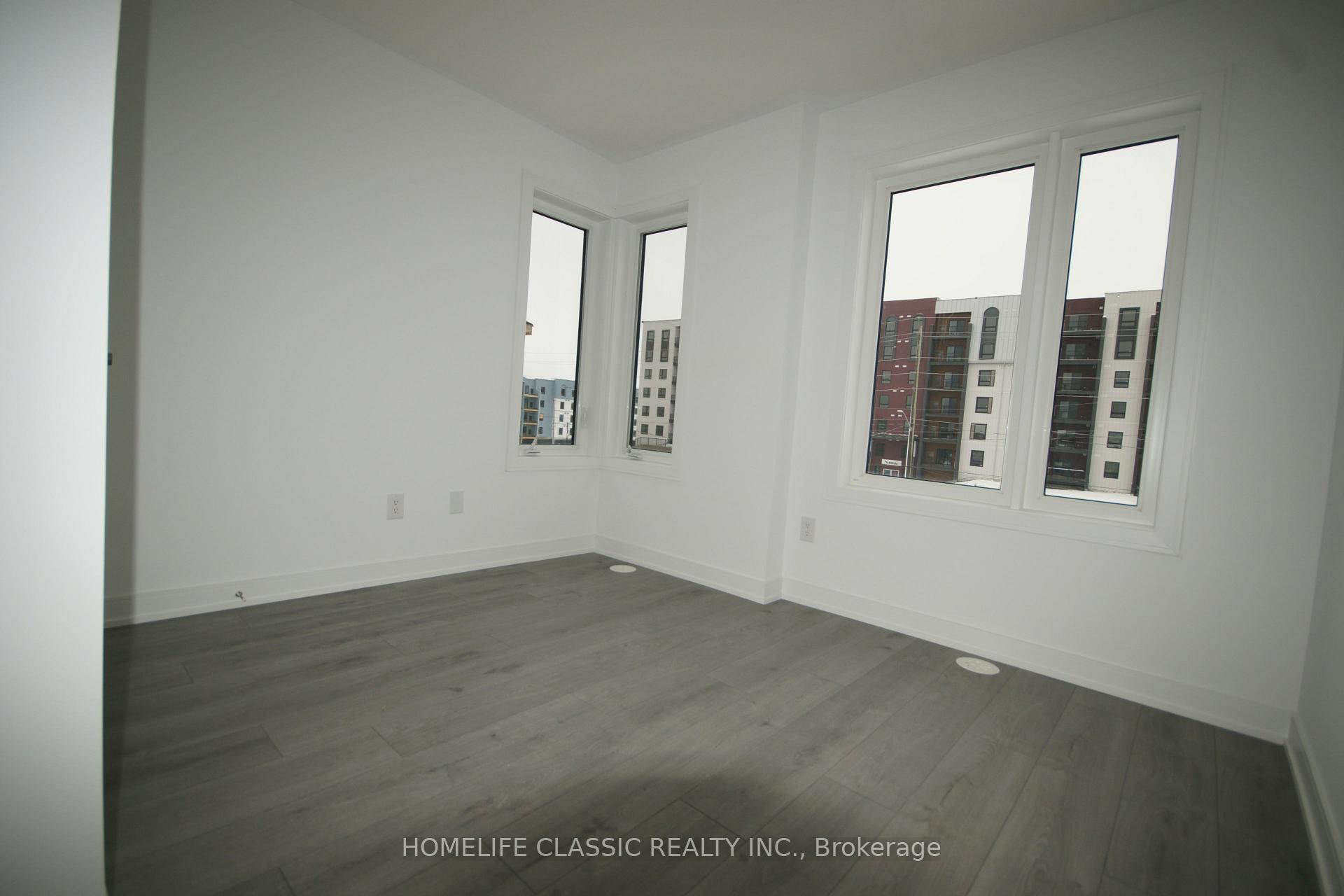Photo 6 of Unit 113, 113 Appletree Lane, Barrie, Innis-Shore — HOMEH