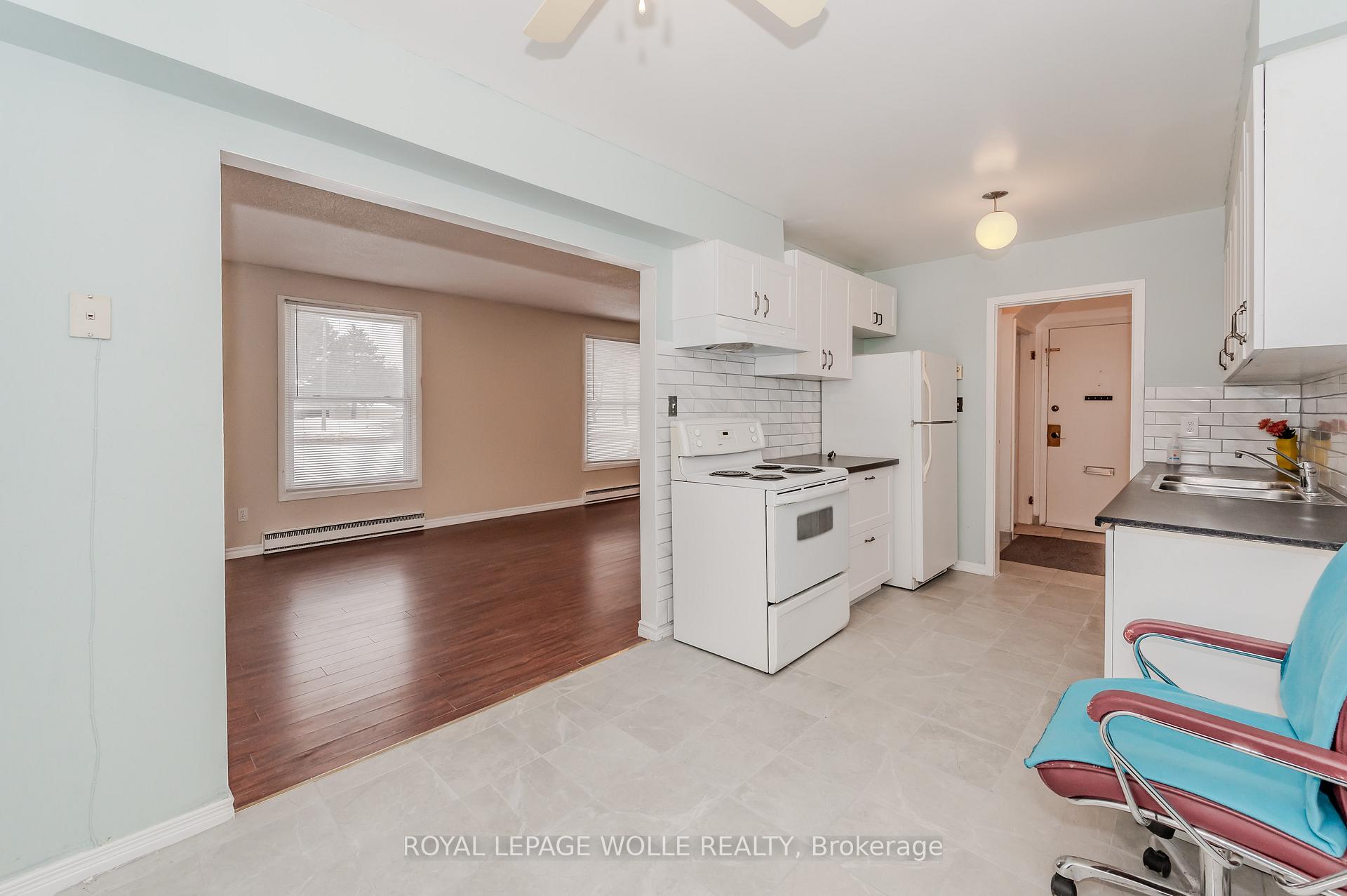 Photo 4 of Unit 4, 292 Traynor Avenue, Kitchener — HOMEH
