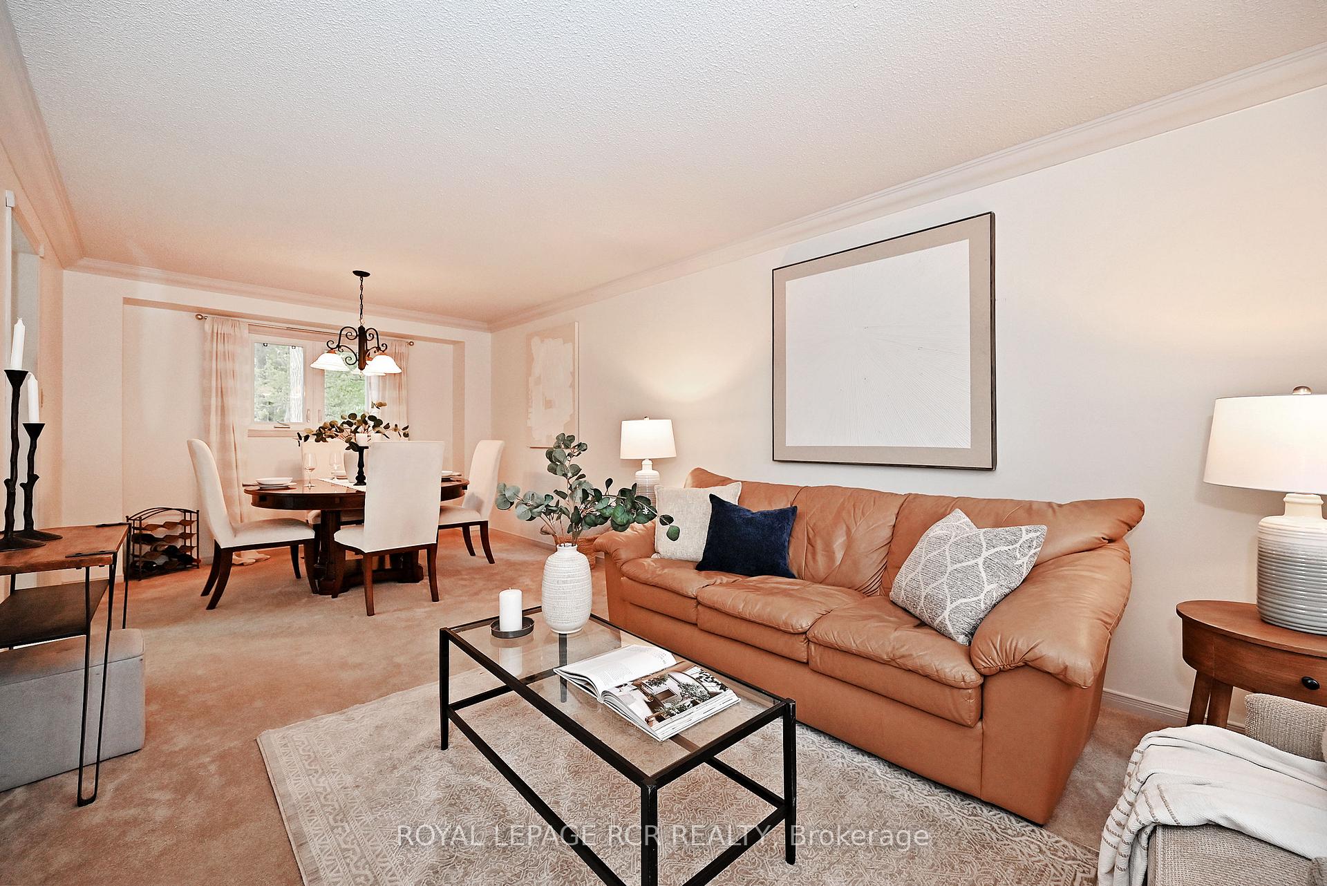 Photo 4 of 15 Meadowood Drive, Aurora, Hills of St Andrew — HOMEH