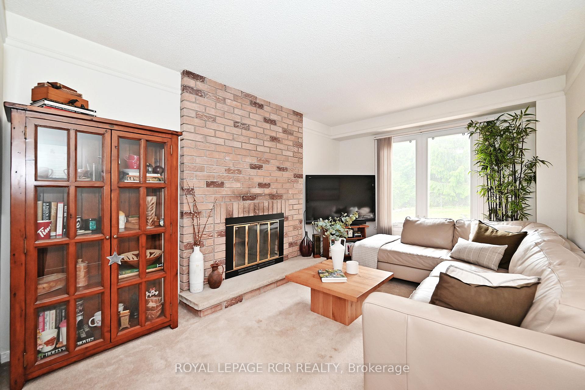 Photo 16 of 15 Meadowood Drive, Aurora, Hills of St Andrew — HOMEH
