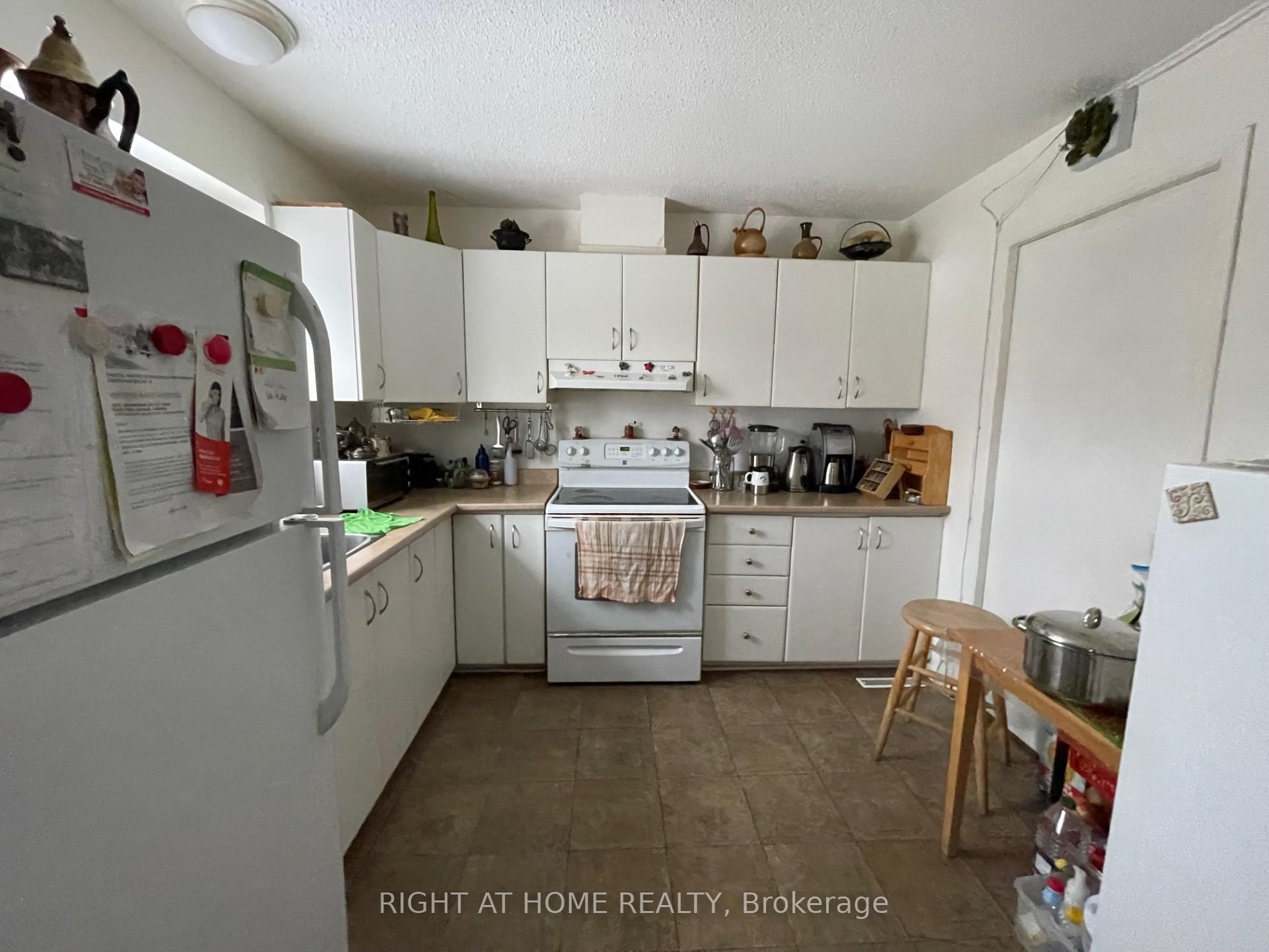 Photo 3 of Unit 52, 125 Pickford Drive, Ottawa, Kanata - Katimavik — HOMEH