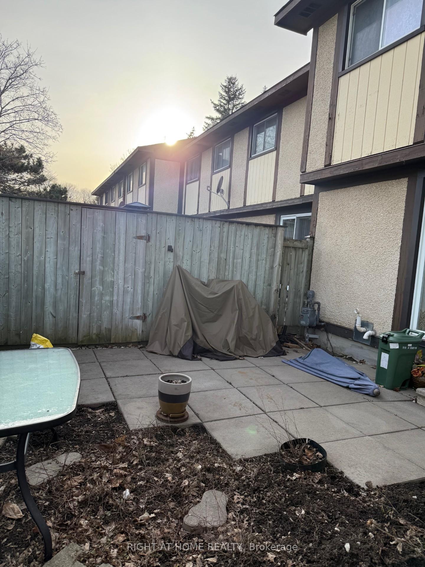Photo 10 of Unit 52, 125 Pickford Drive, Ottawa, Kanata - Katimavik — HOMEH