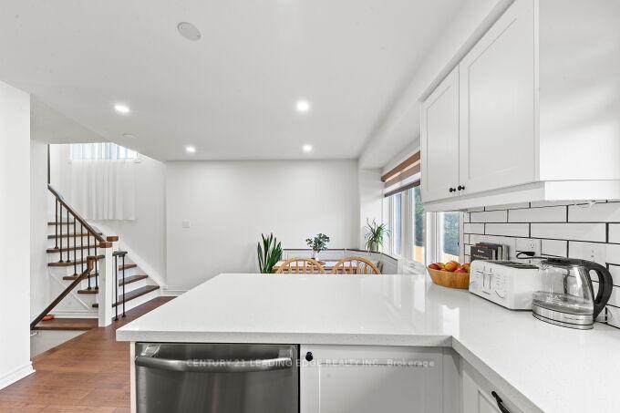 Photo 16 of Unit 15, 6400 Lawrence Avenue E, Scarborough, Rouge — HOMEH