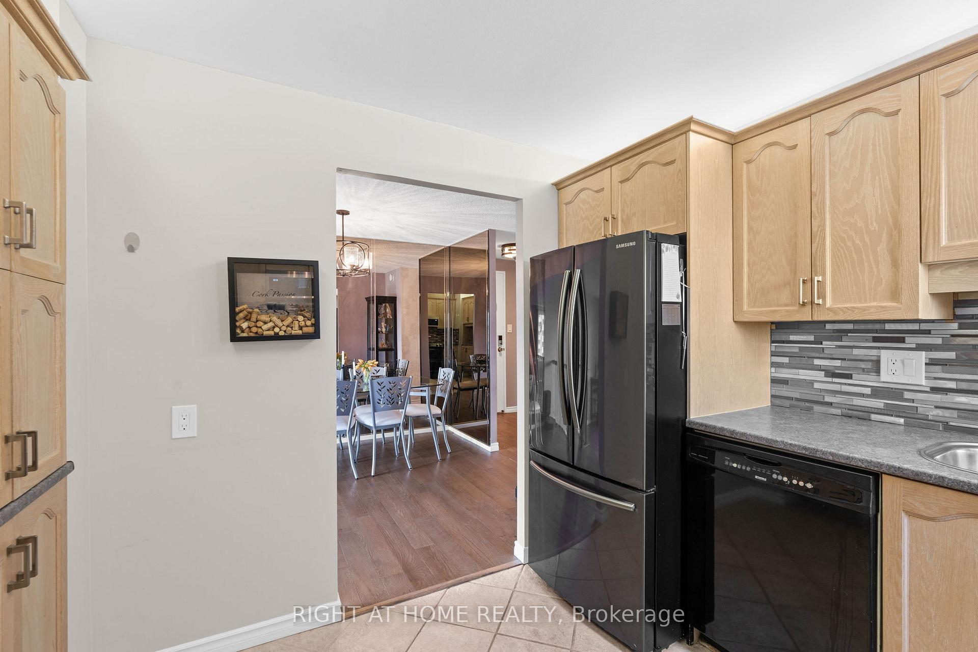 Photo 13 of Unit 1102, 1171 Ambleside Drive, Ottawa, Woodroffe — HOMEH