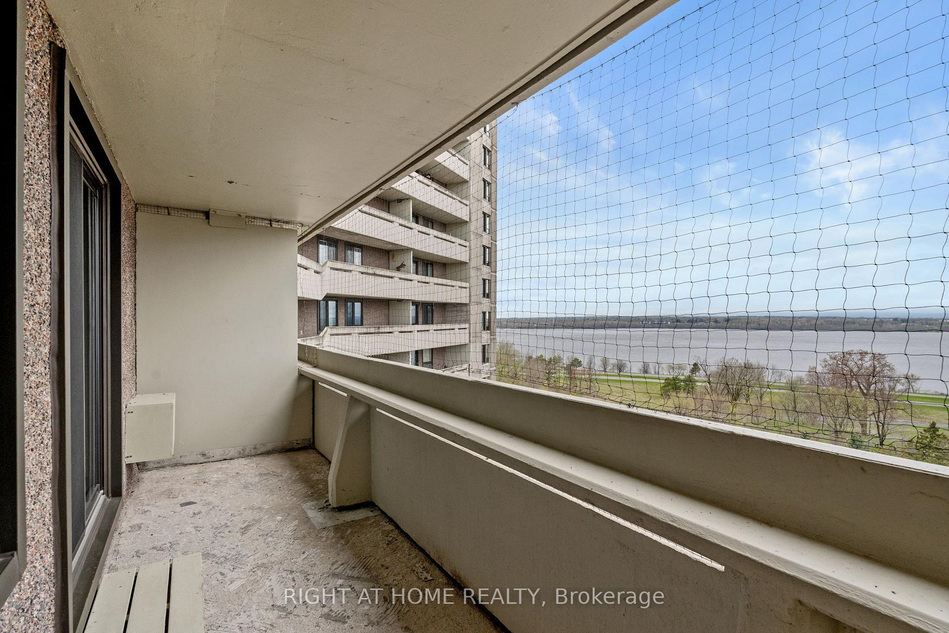 Photo 27 of Unit 1102, 1171 Ambleside Drive, Ottawa, Woodroffe — HOMEH
