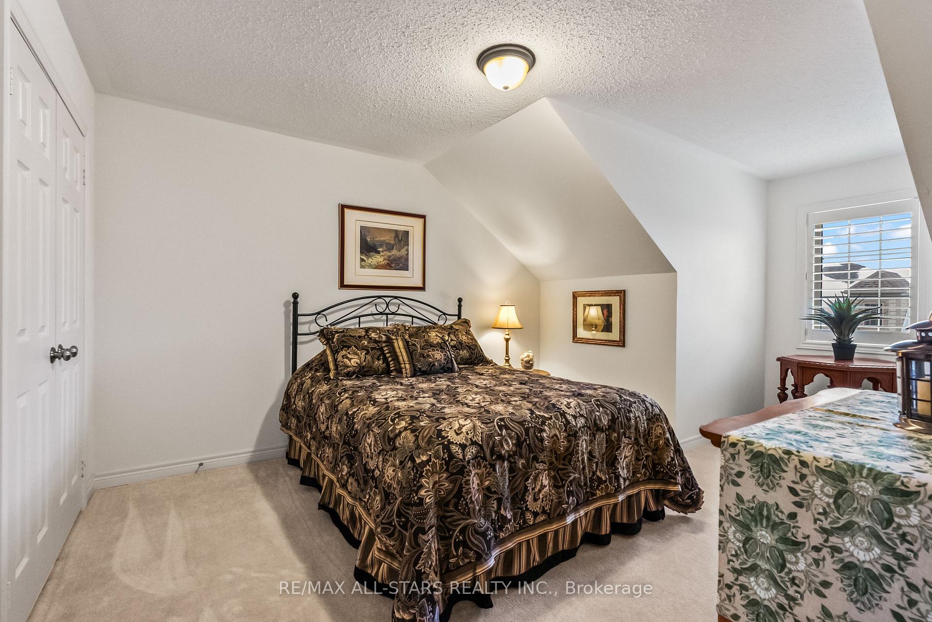 Photo 26 of 65 Bill Knowles Street, Uxbridge — HOMEH
