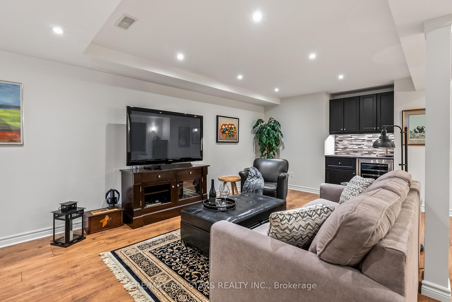 Photo 31 of 65 Bill Knowles Street, Uxbridge — HOMEH
