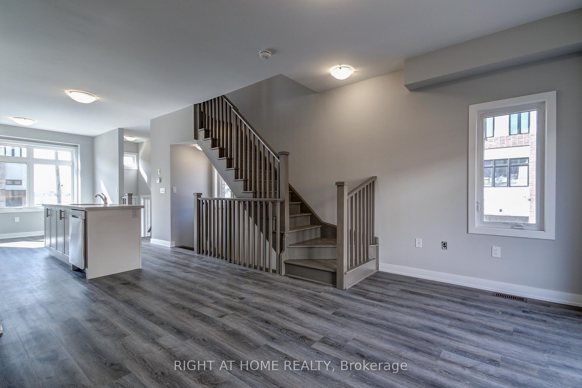 Photo 2 of Unit 13, 527 Shaver Road, Hamilton, Ancaster — HOMEH