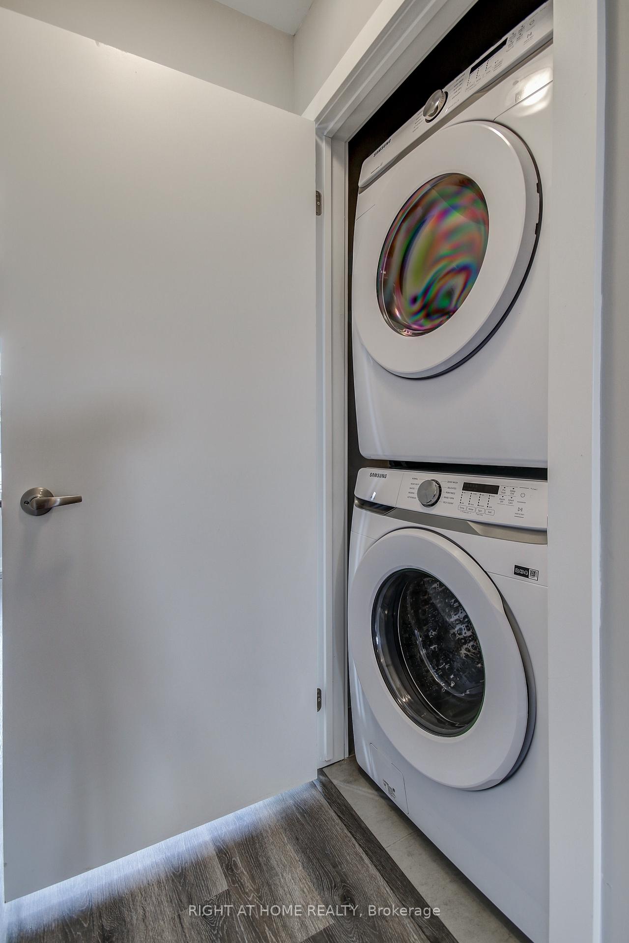 Photo 14 of Unit 13, 527 Shaver Road, Hamilton, Ancaster — HOMEH