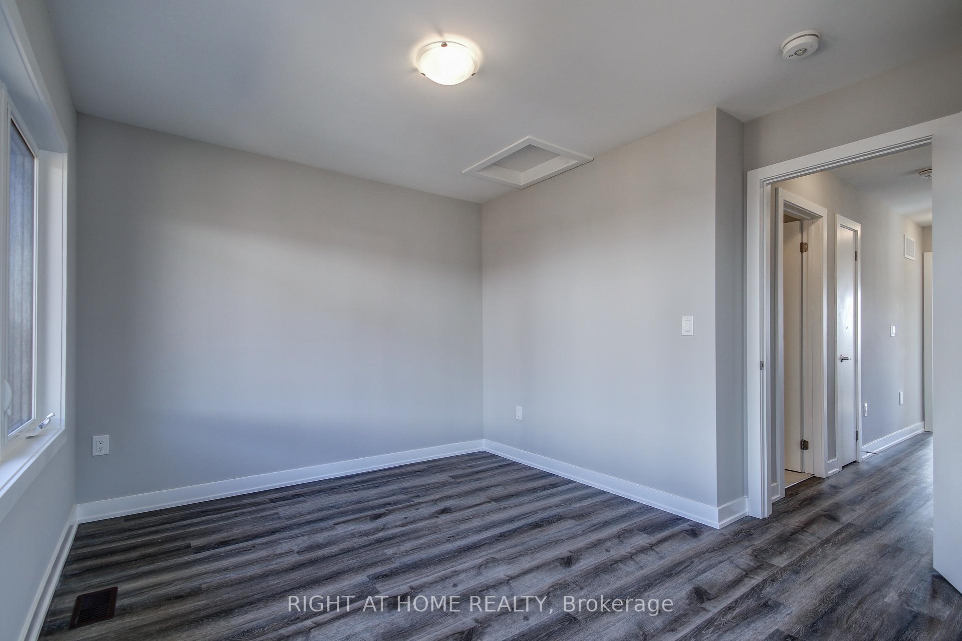 Photo 29 of Unit 13, 527 Shaver Road, Hamilton, Ancaster — HOMEH