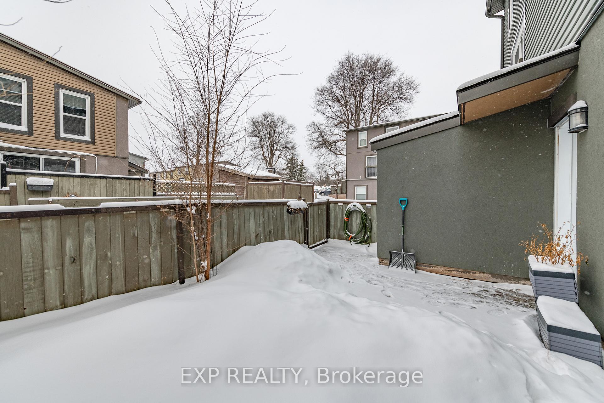 Photo 4 of Unit 33, 1250 Mcwatters Road, Ottawa, Queensway Terrace South/Ridgeview — HOMEH