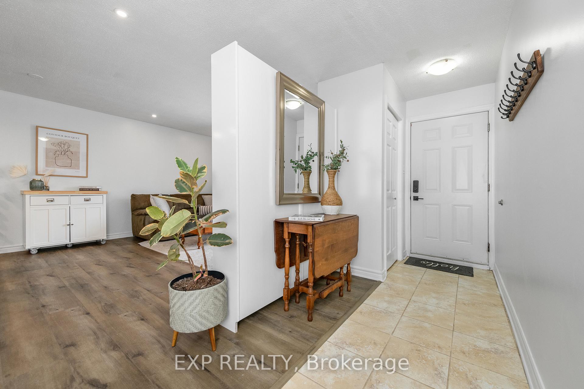 Photo 5 of Unit 33, 1250 Mcwatters Road, Ottawa, Queensway Terrace South/Ridgeview — HOMEH
