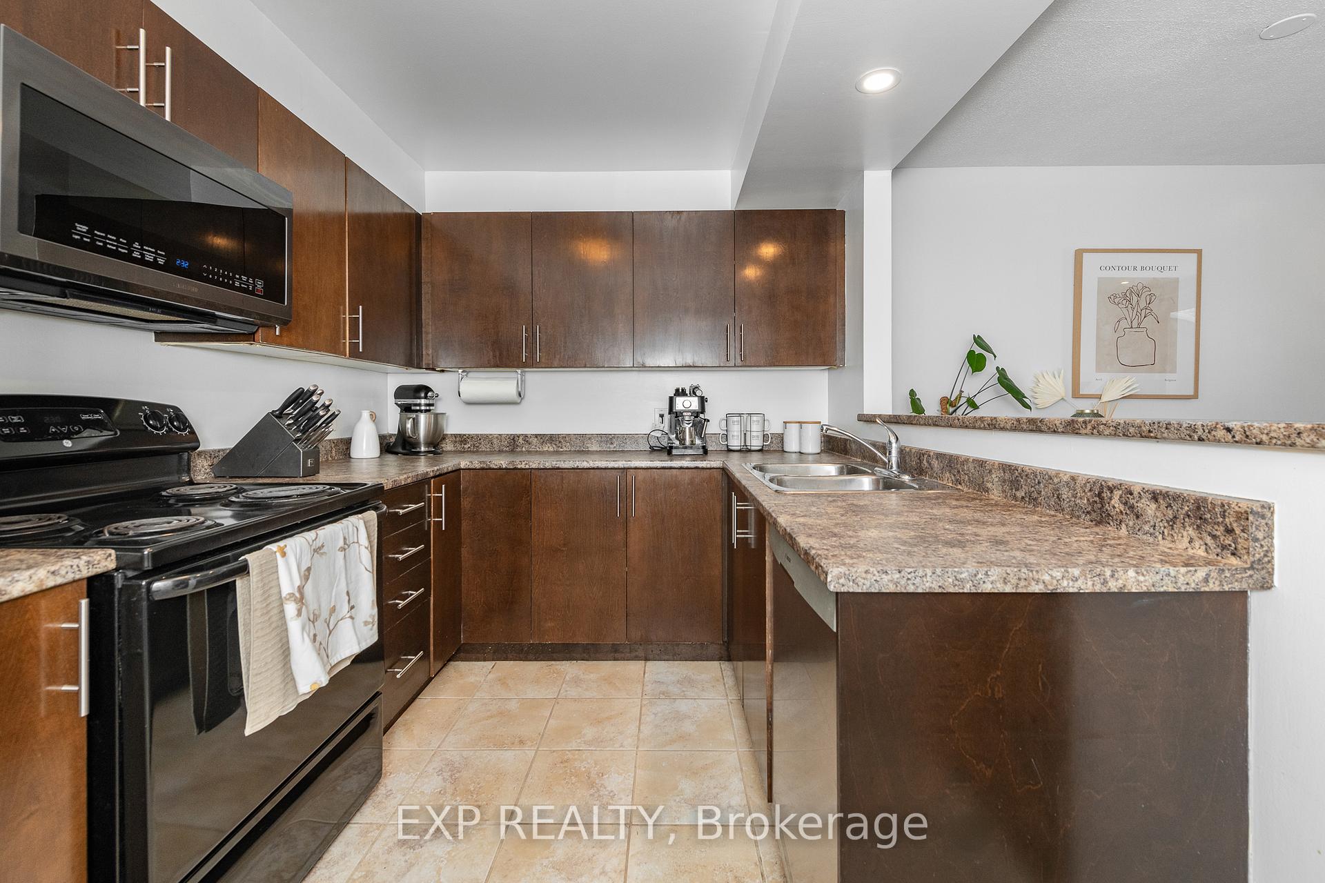 Photo 12 of Unit 33, 1250 Mcwatters Road, Ottawa, Queensway Terrace South/Ridgeview — HOMEH
