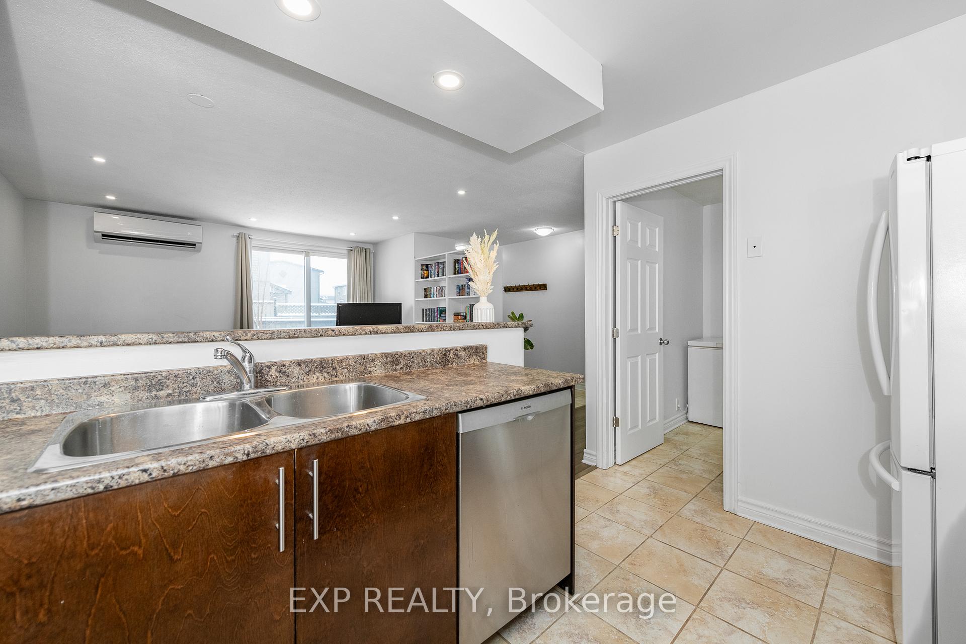 Photo 13 of Unit 33, 1250 Mcwatters Road, Ottawa, Queensway Terrace South/Ridgeview — HOMEH