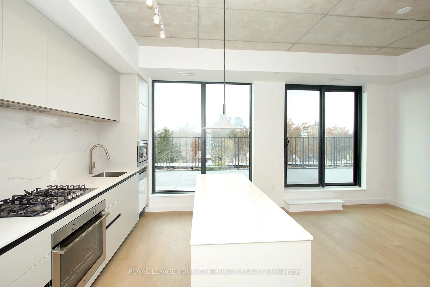 Photo 7 of Unit 702, 1720 Bayview Avenue, Toronto, Mount Pleasant East — HOMEH