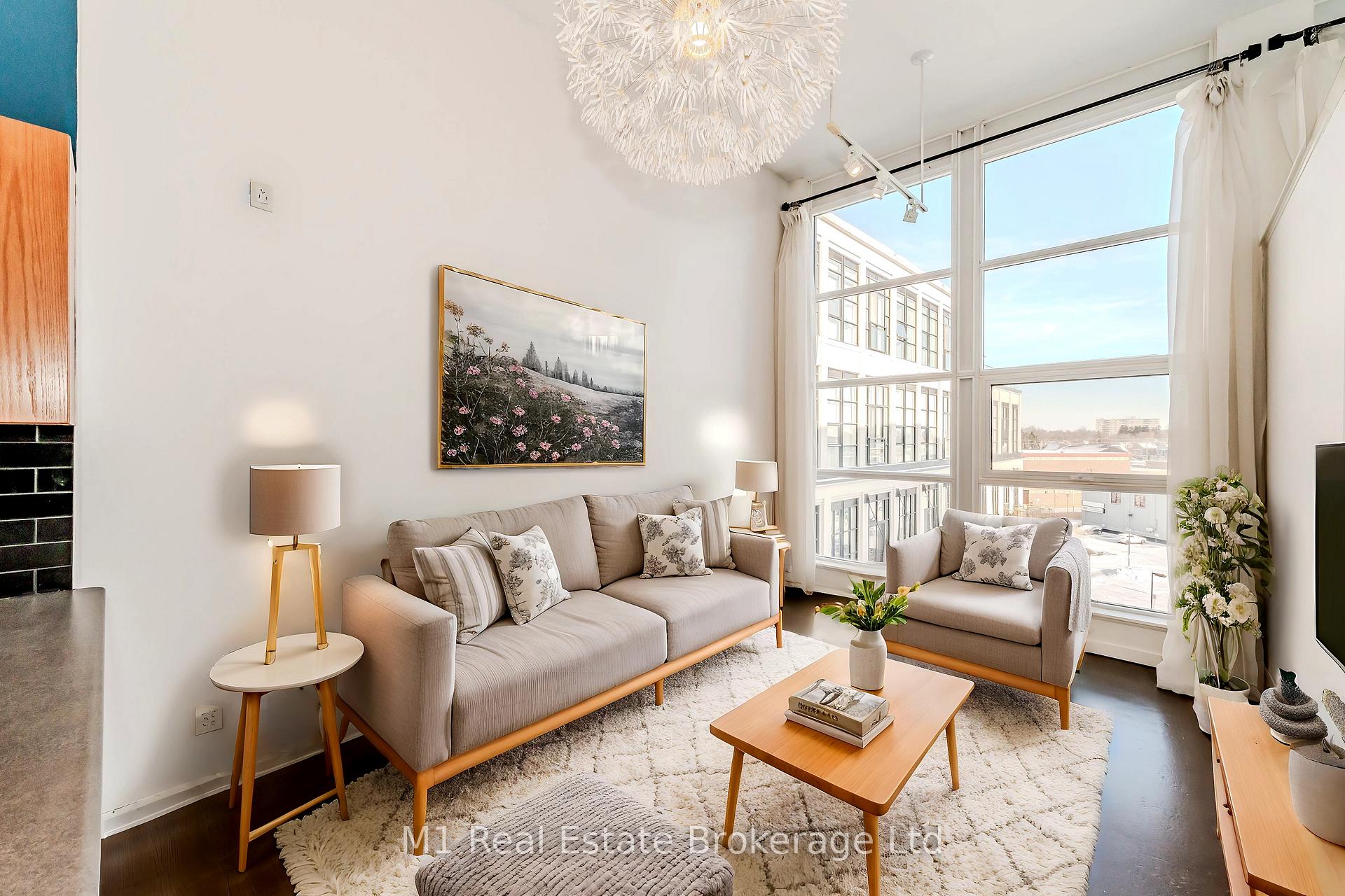 Front of Unit 505, 404 King Street W