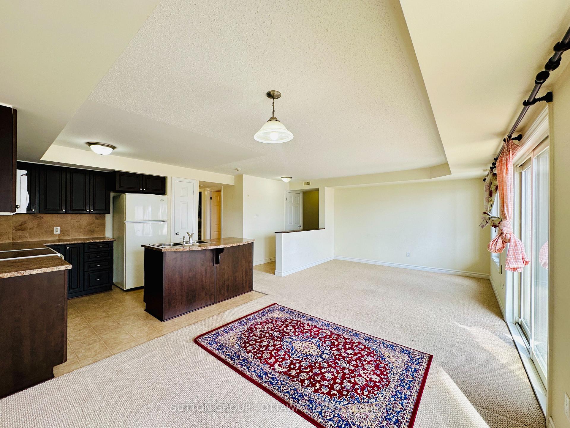 Photo 6 of Unit 4, 313 Cresthaven Drive, Ottawa, Barrhaven East — HOMEH
