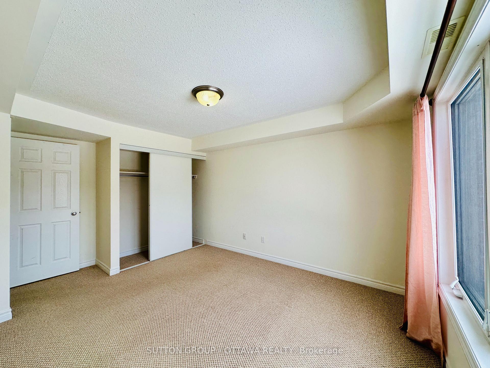 Photo 14 of Unit 4, 313 Cresthaven Drive, Ottawa, Barrhaven East — HOMEH