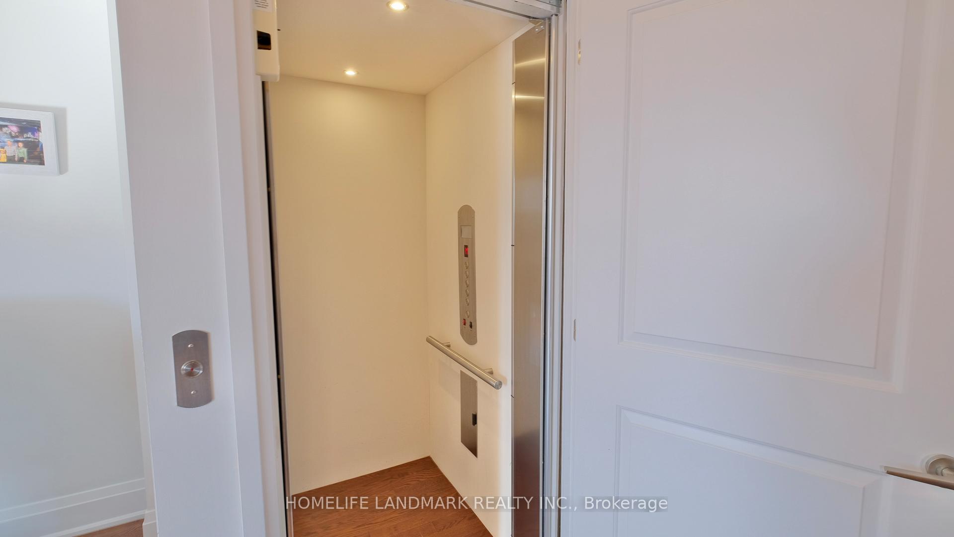 Photo 18 of 4006 Highway 7 E, Markham, Unionville — HOMEH
