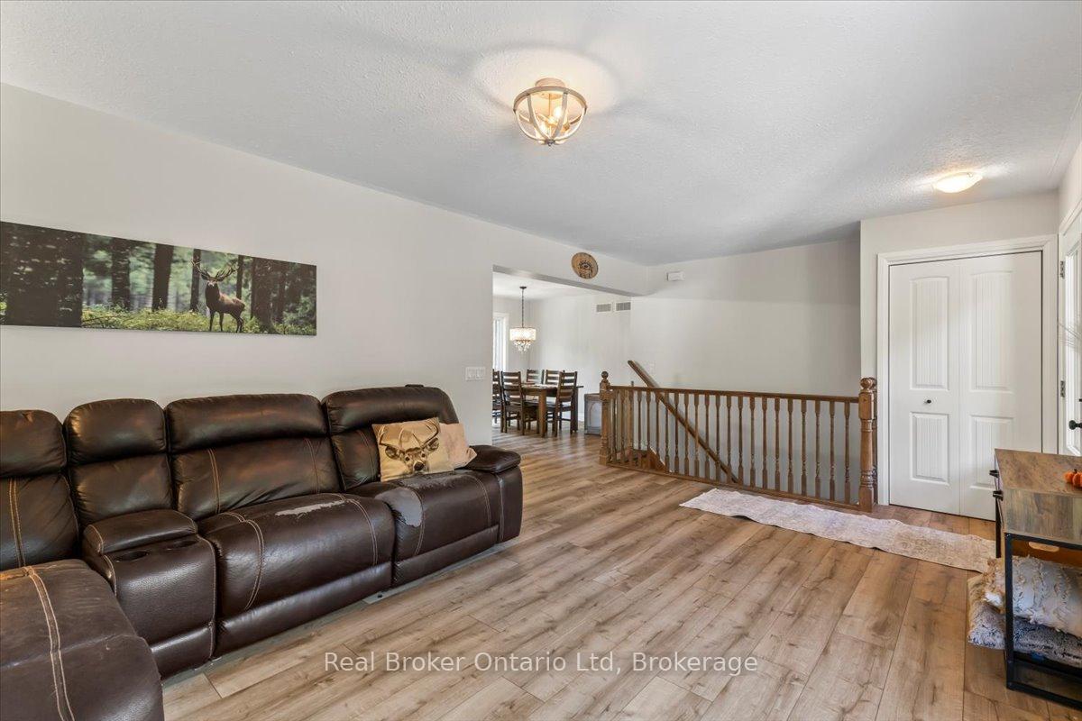 Photo 11 of 596321 Concession 10, Chatsworth — HOMEH