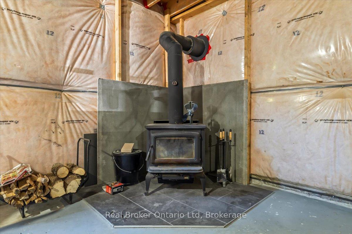 Photo 33 of 596321 Concession 10, Chatsworth — HOMEH