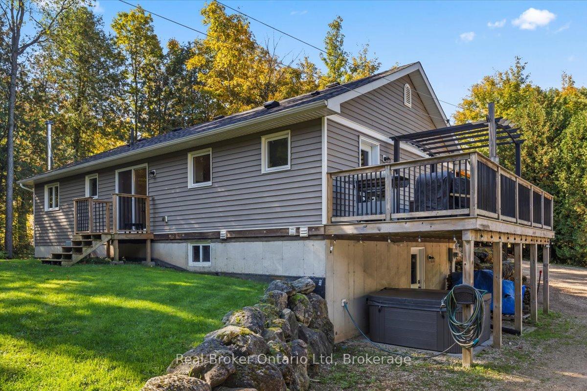 Photo 29 of 596321 Concession 10, Chatsworth — HOMEH