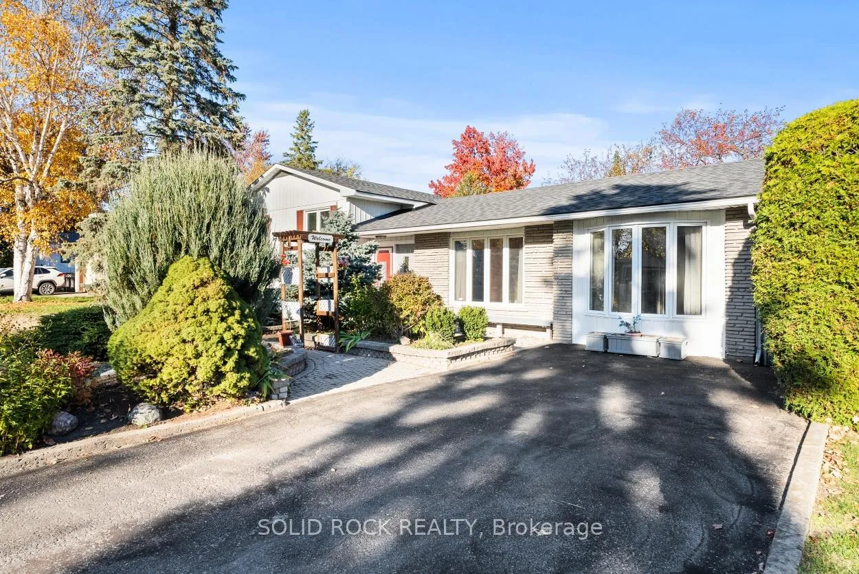 Photo 2 of 26 B (SDU) Ettrick Crescent, Ottawa, Barrhaven - Pheasant Run — HOMEH