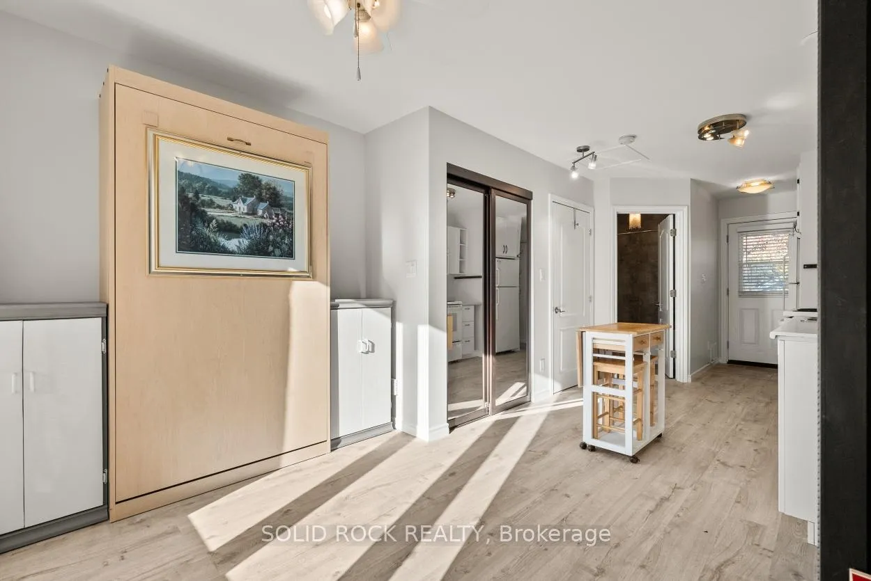 Photo 8 of 26 B (SDU) Ettrick Crescent, Ottawa, Barrhaven - Pheasant Run — HOMEH