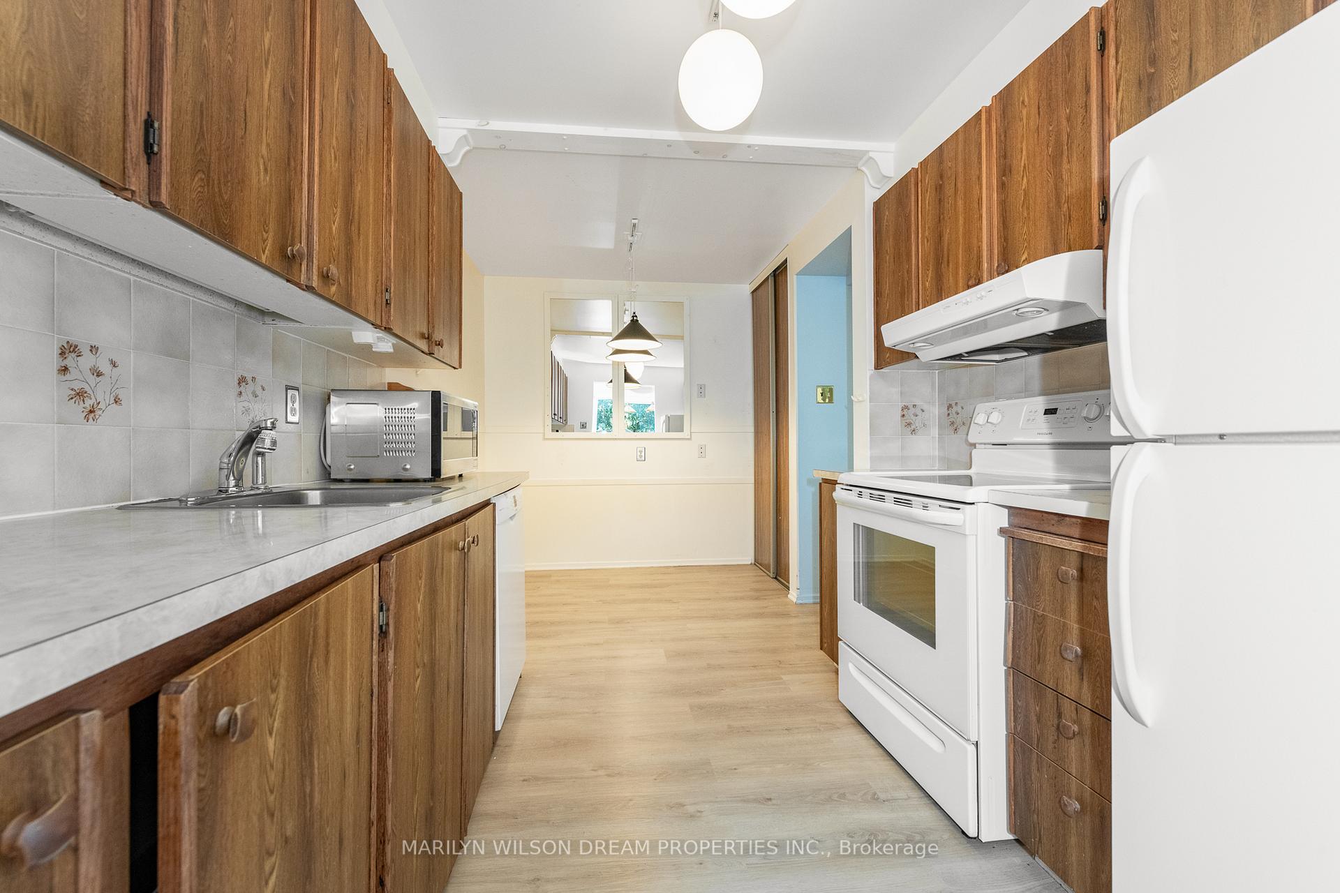 Photo 14 of 1087 Des Ormes Place, Ottawa, Convent Glen North — HOMEH