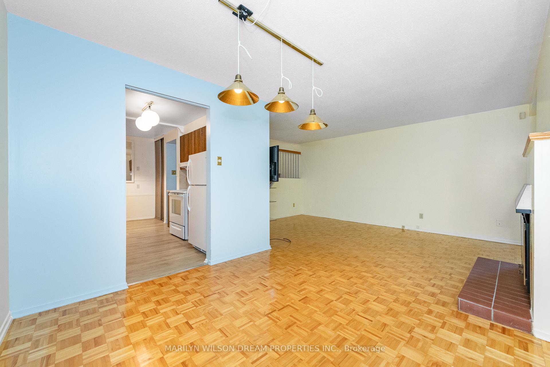 Photo 18 of 1087 Des Ormes Place, Ottawa, Convent Glen North — HOMEH