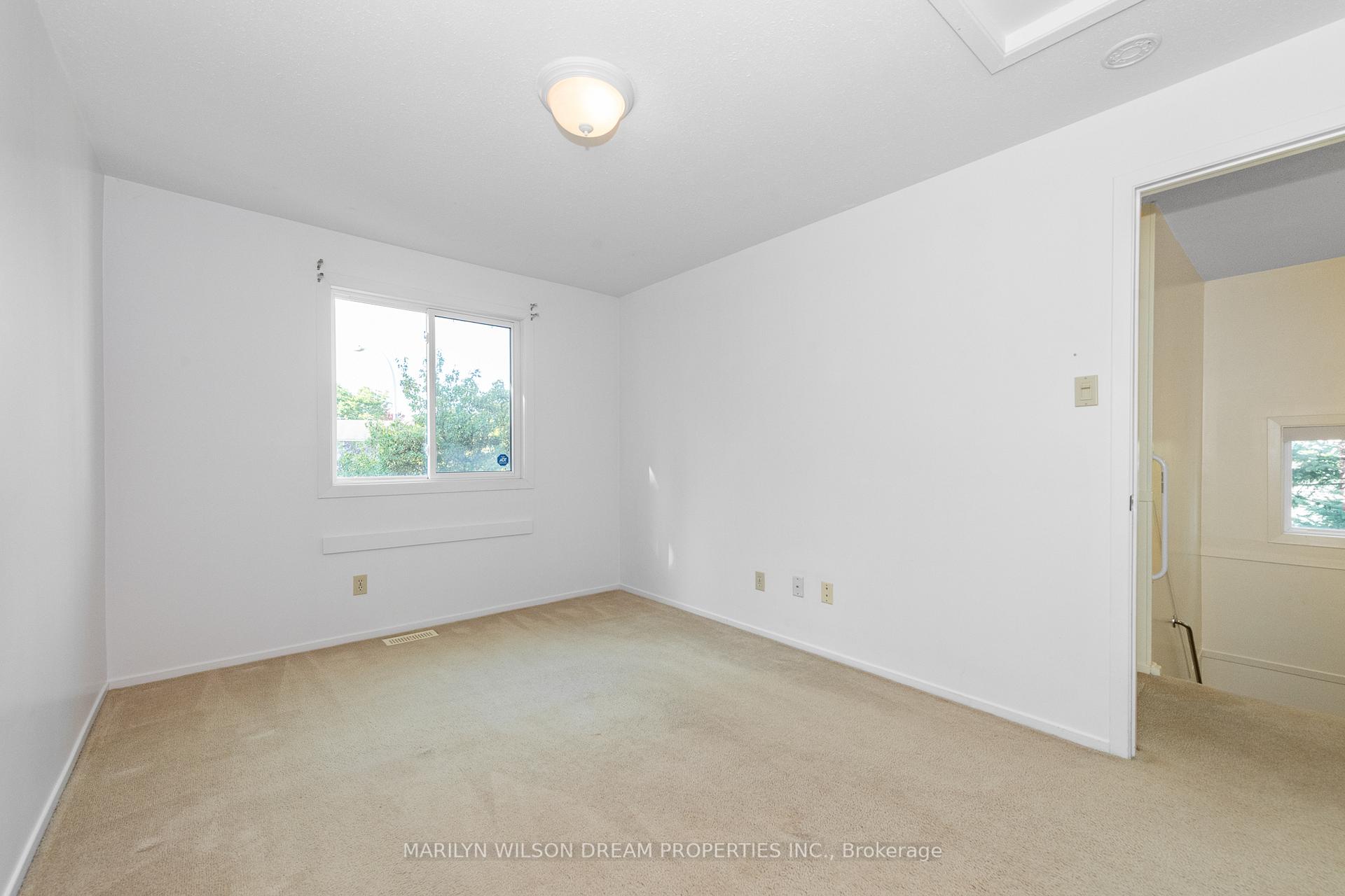 Photo 33 of 1087 Des Ormes Place, Ottawa, Convent Glen North — HOMEH