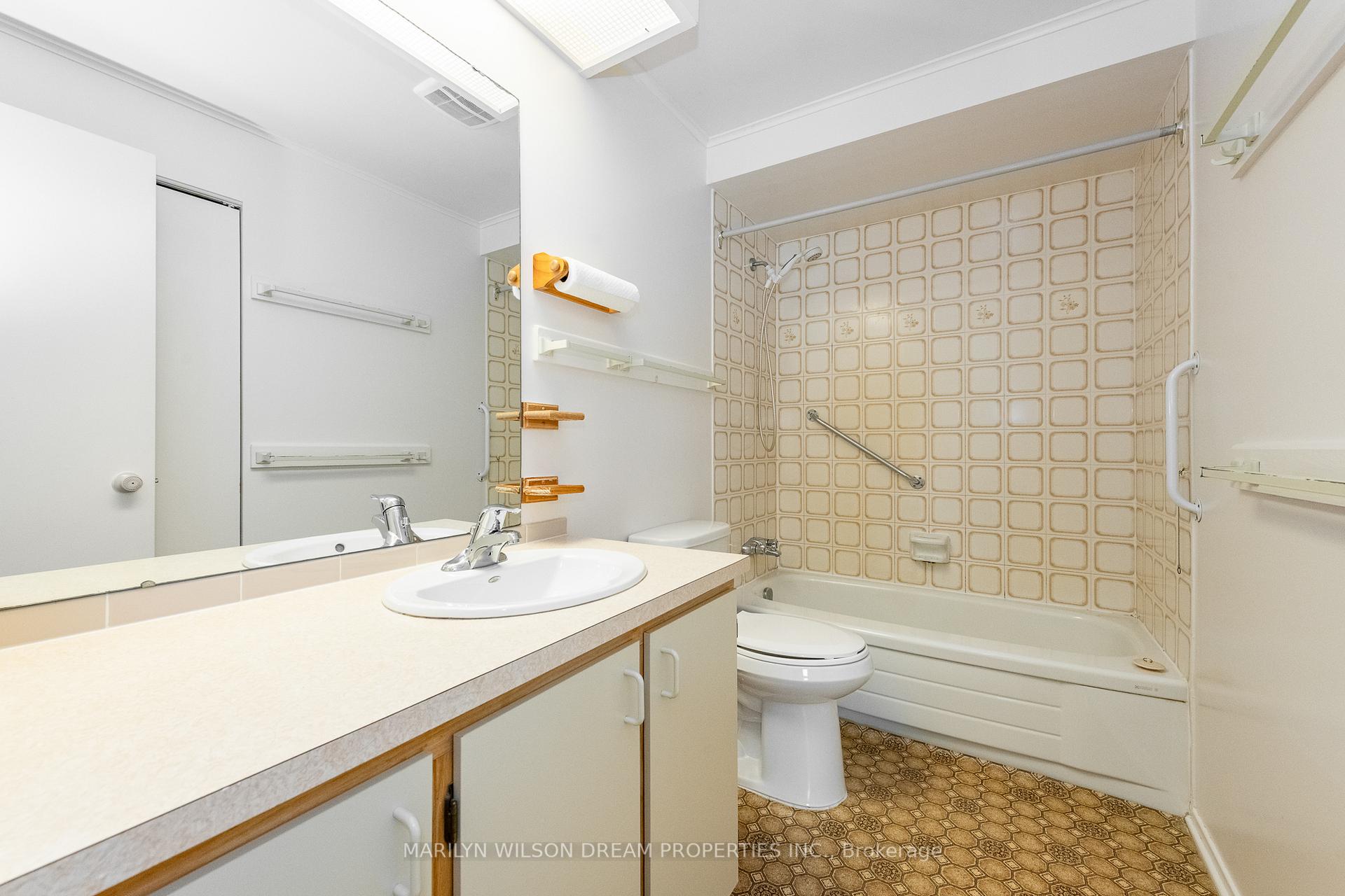 Photo 35 of 1087 Des Ormes Place, Ottawa, Convent Glen North — HOMEH