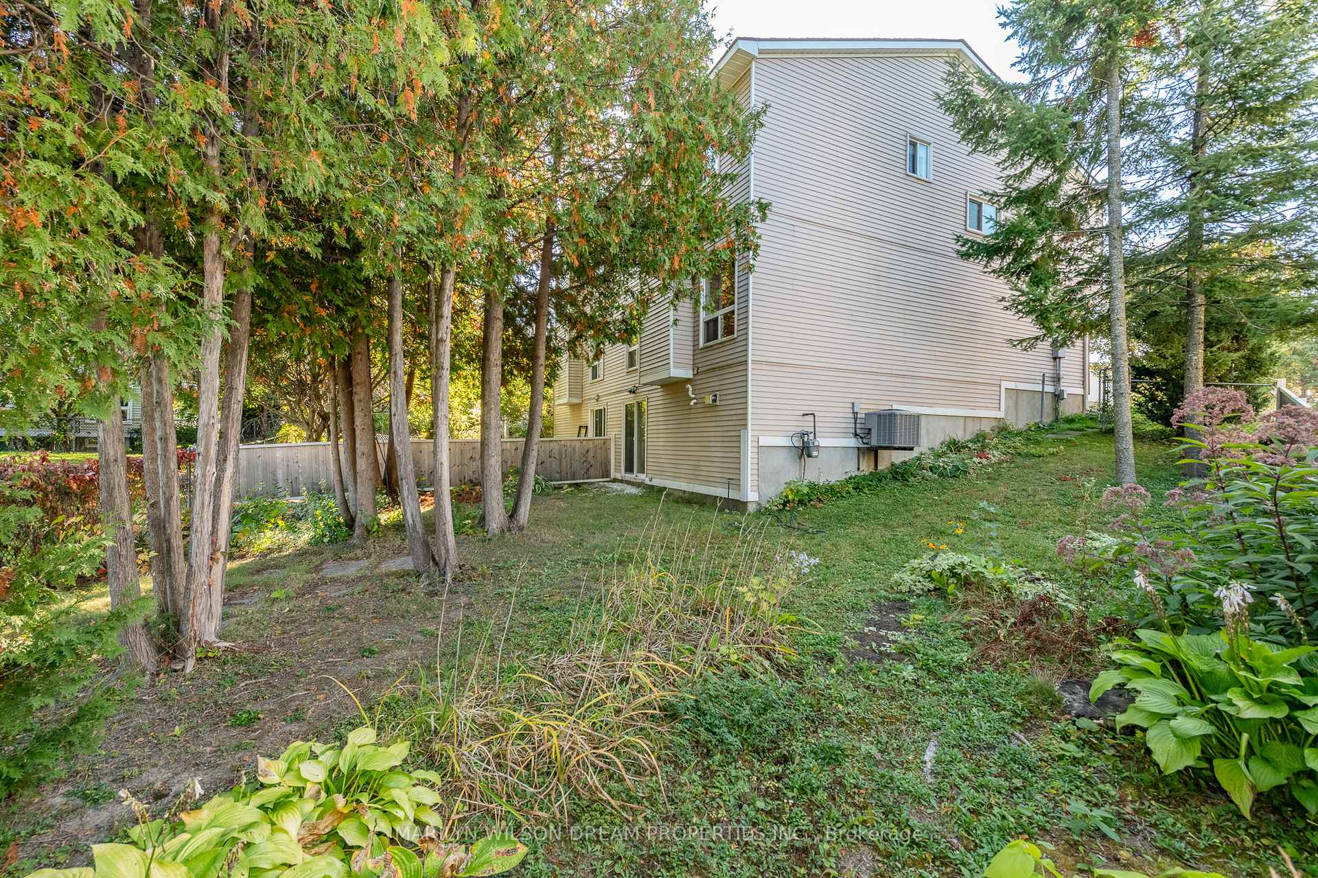 Photo 41 of 1087 Des Ormes Place, Ottawa, Convent Glen North — HOMEH