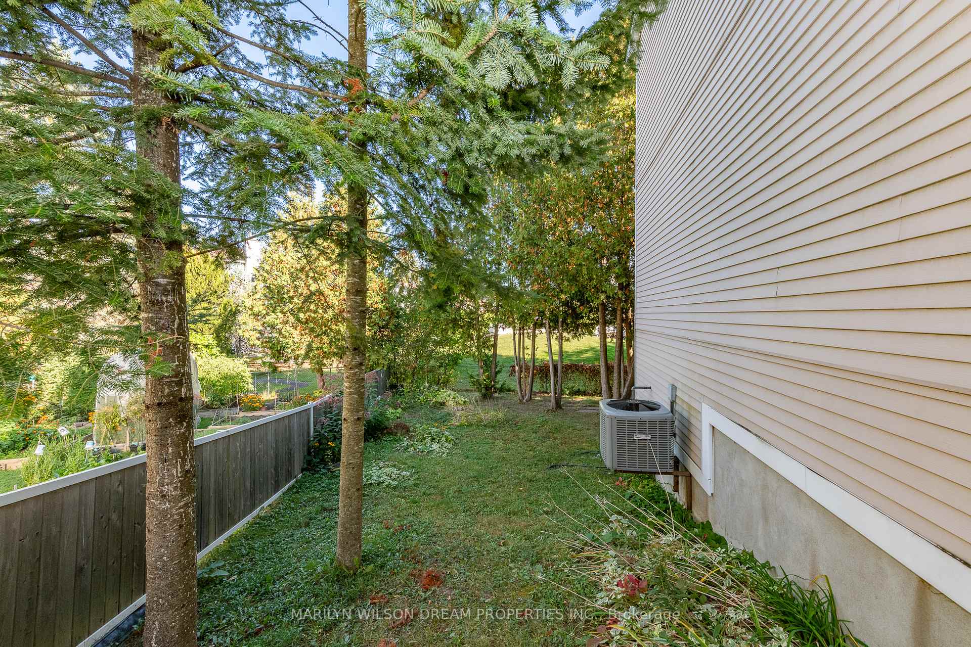 Photo 43 of 1087 Des Ormes Place, Ottawa, Convent Glen North — HOMEH