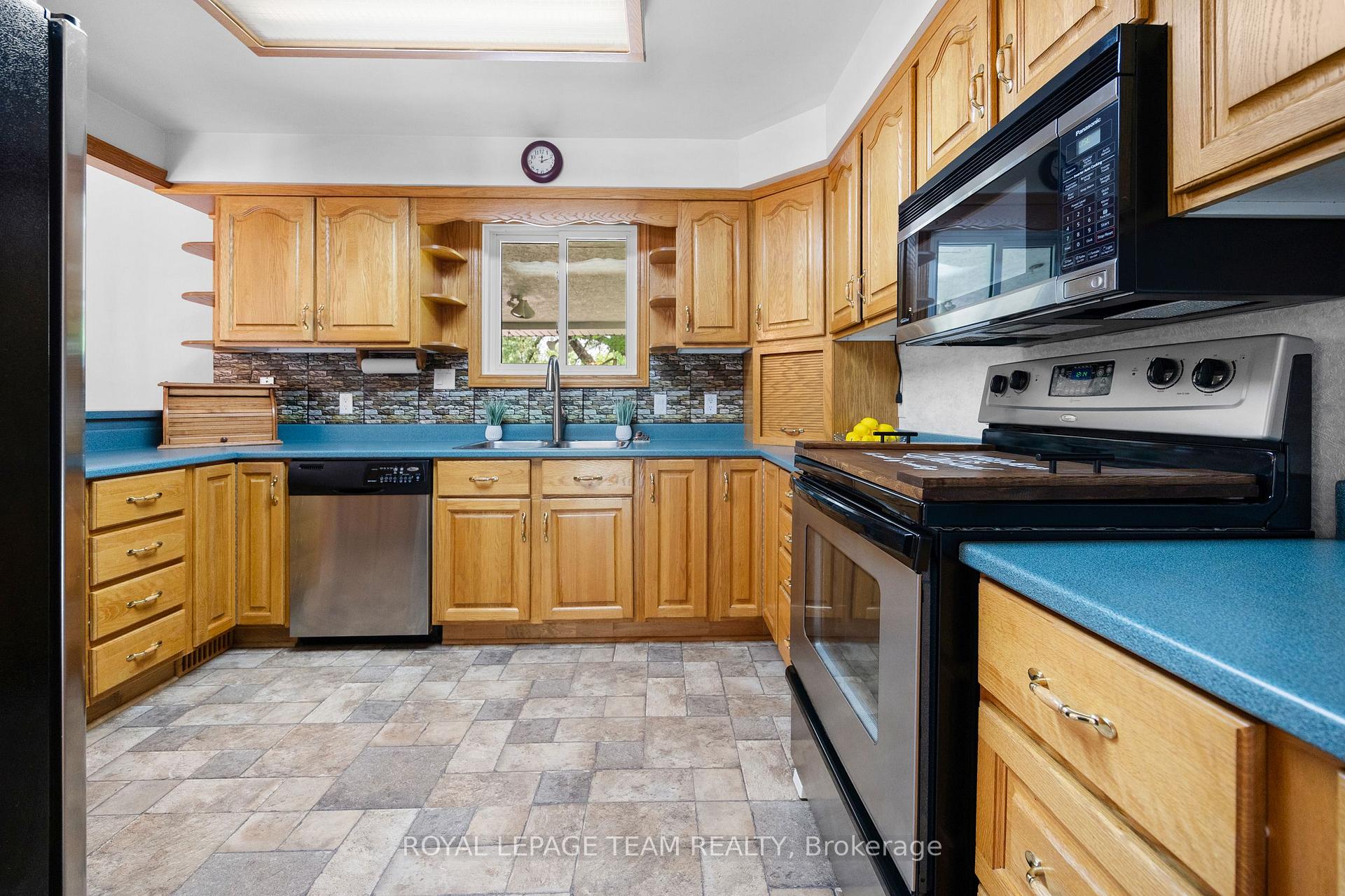 Photo 6 of 3700 Cedar Grove Road, Edwardsburgh/Cardinal, Edwardsburgh/Cardinal Twp — HOMEH