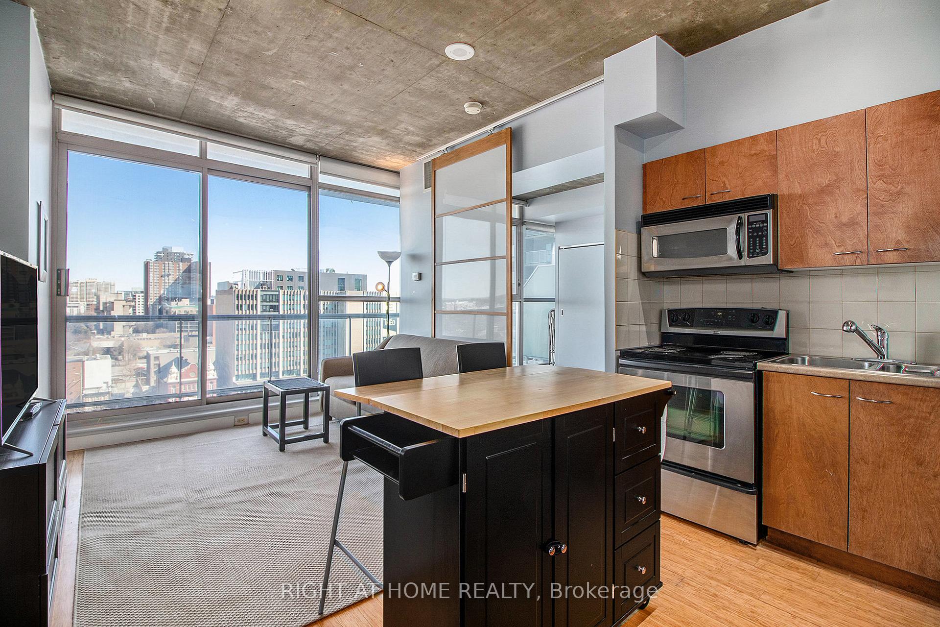 Photo 11 of Unit 1102, 179 George Street N, Ottawa, Lower Town/Byward Market — HOMEH