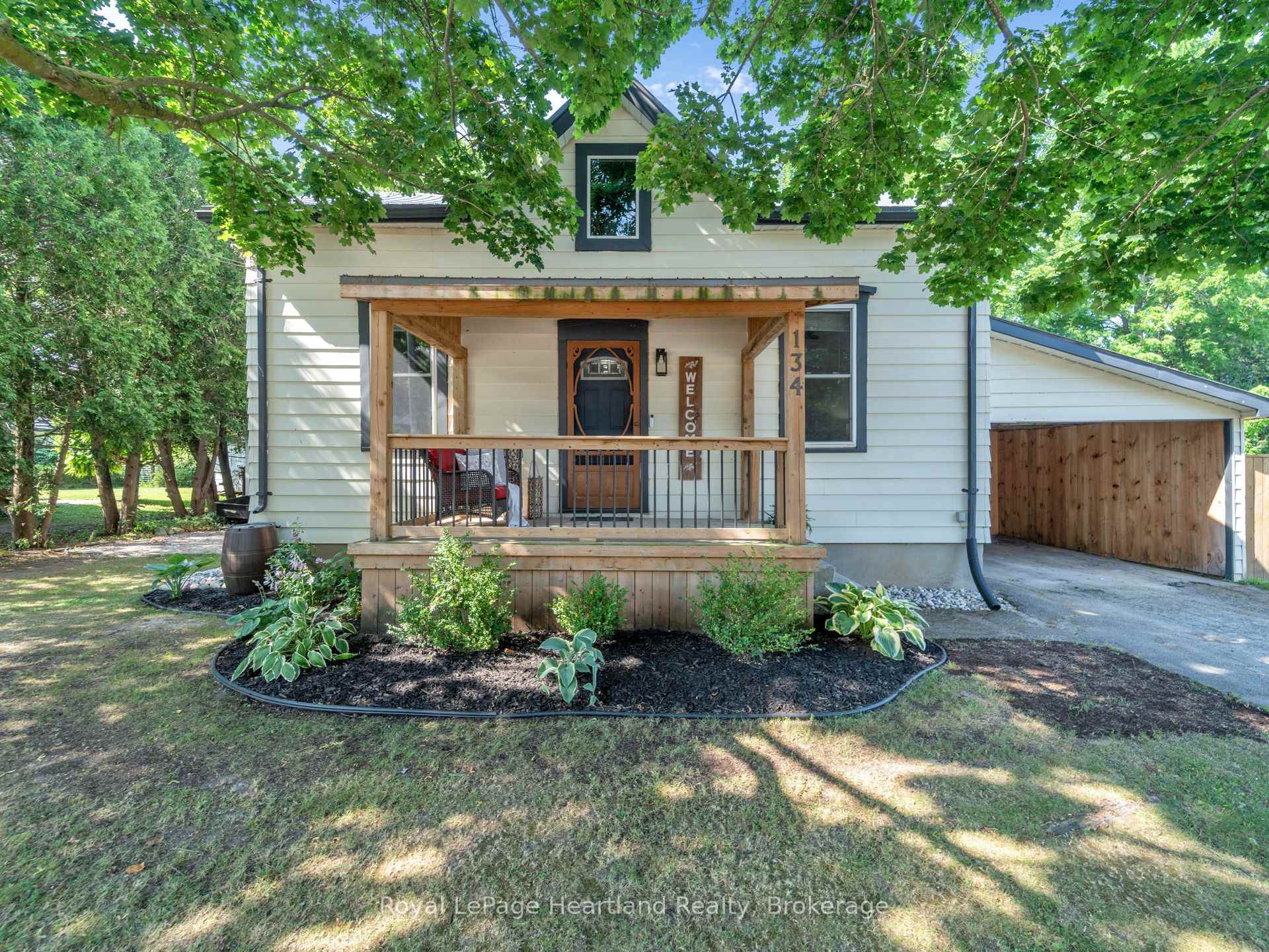 Photo 4 of 134 Wellington Street, Central Huron, Clinton — HOMEH