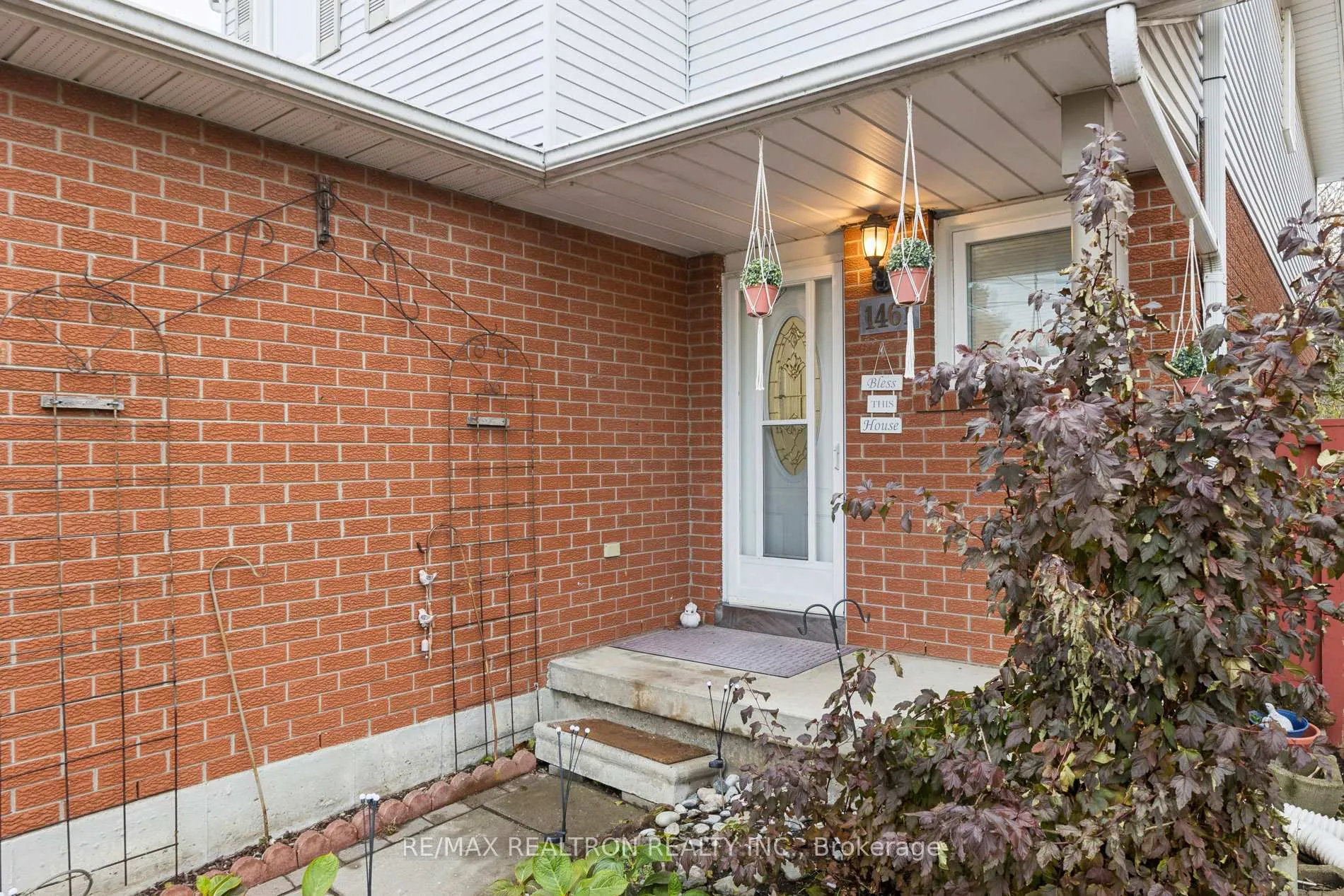 Photo 2 of 1461 Nash Road, Clarington, Courtice — HOMEH