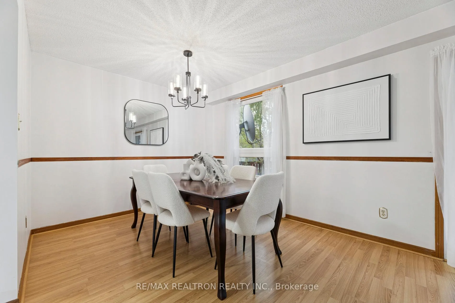 Photo 9 of 1461 Nash Road, Clarington, Courtice — HOMEH