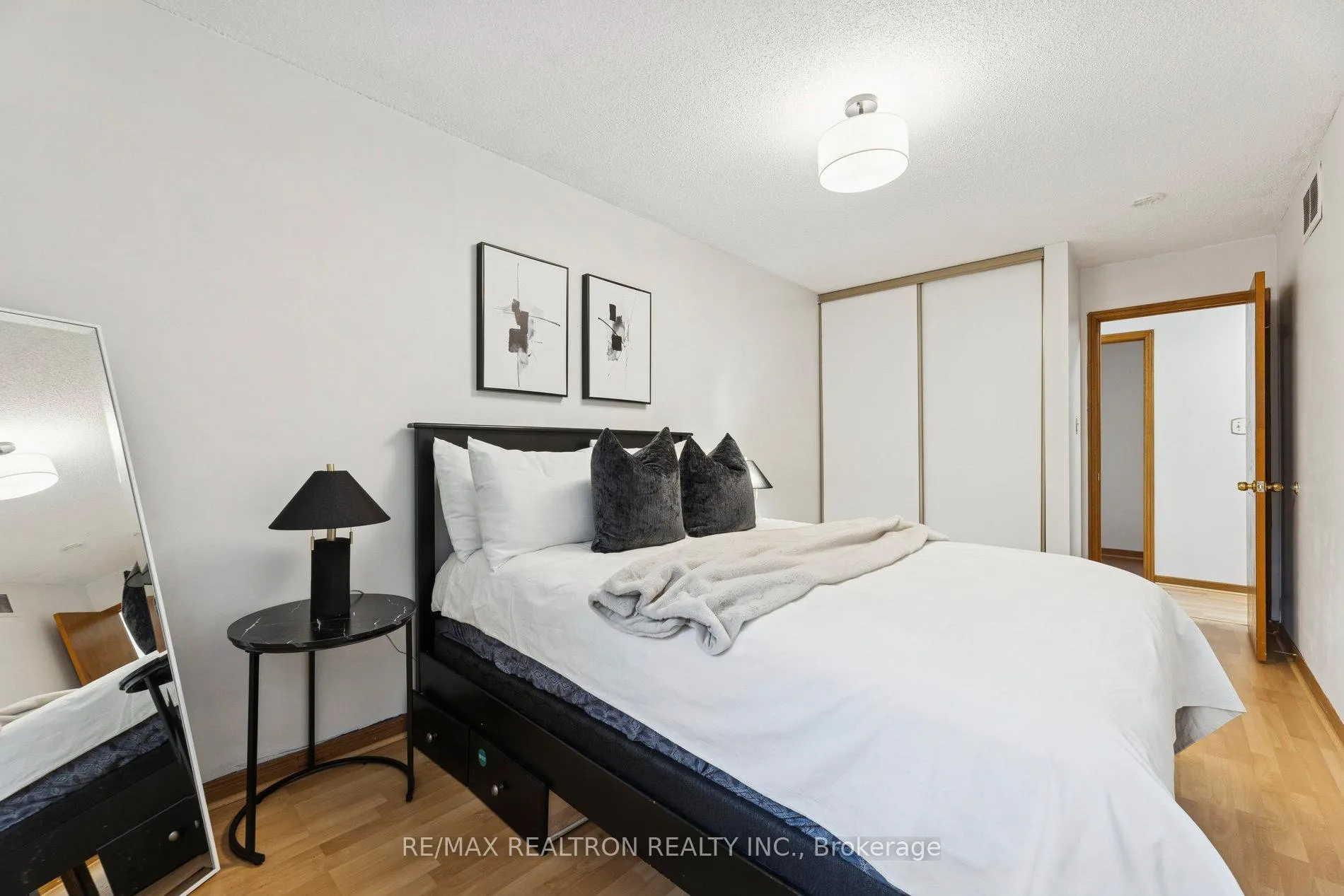 Photo 22 of 1461 Nash Road, Clarington, Courtice — HOMEH