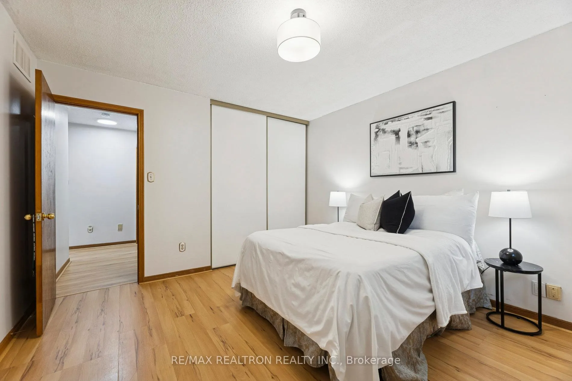 Photo 24 of 1461 Nash Road, Clarington, Courtice — HOMEH